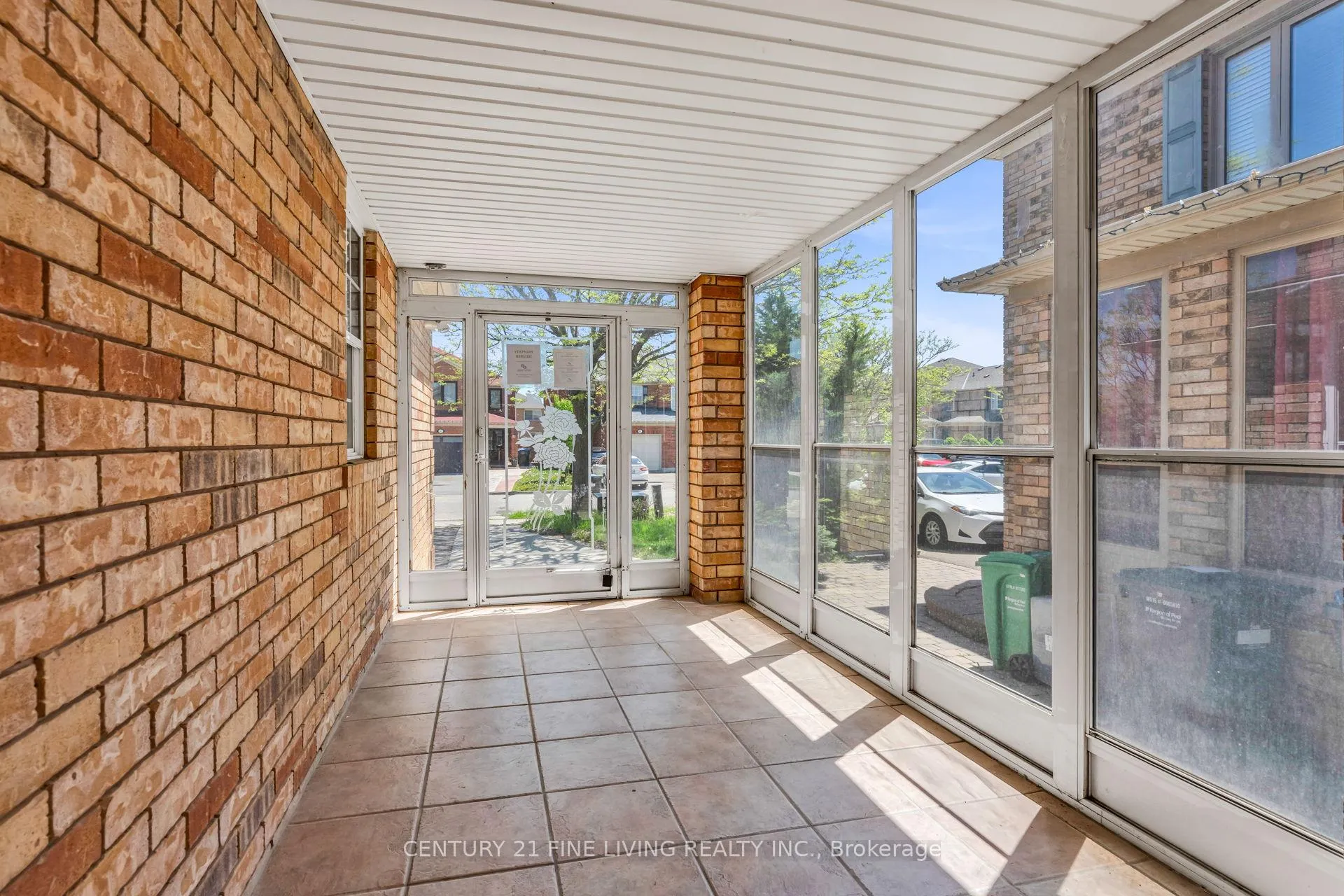 Photo 3 of 66 Secord Crescent, Brampton, Fletcher's Meadow — HOMEH