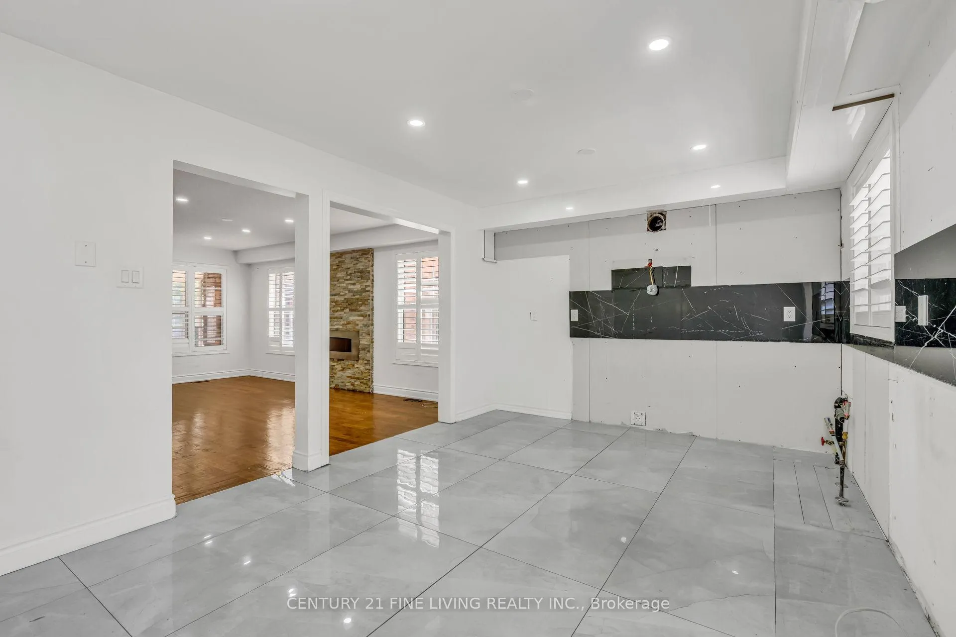 Photo 14 of 66 Secord Crescent, Brampton, Fletcher's Meadow — HOMEH