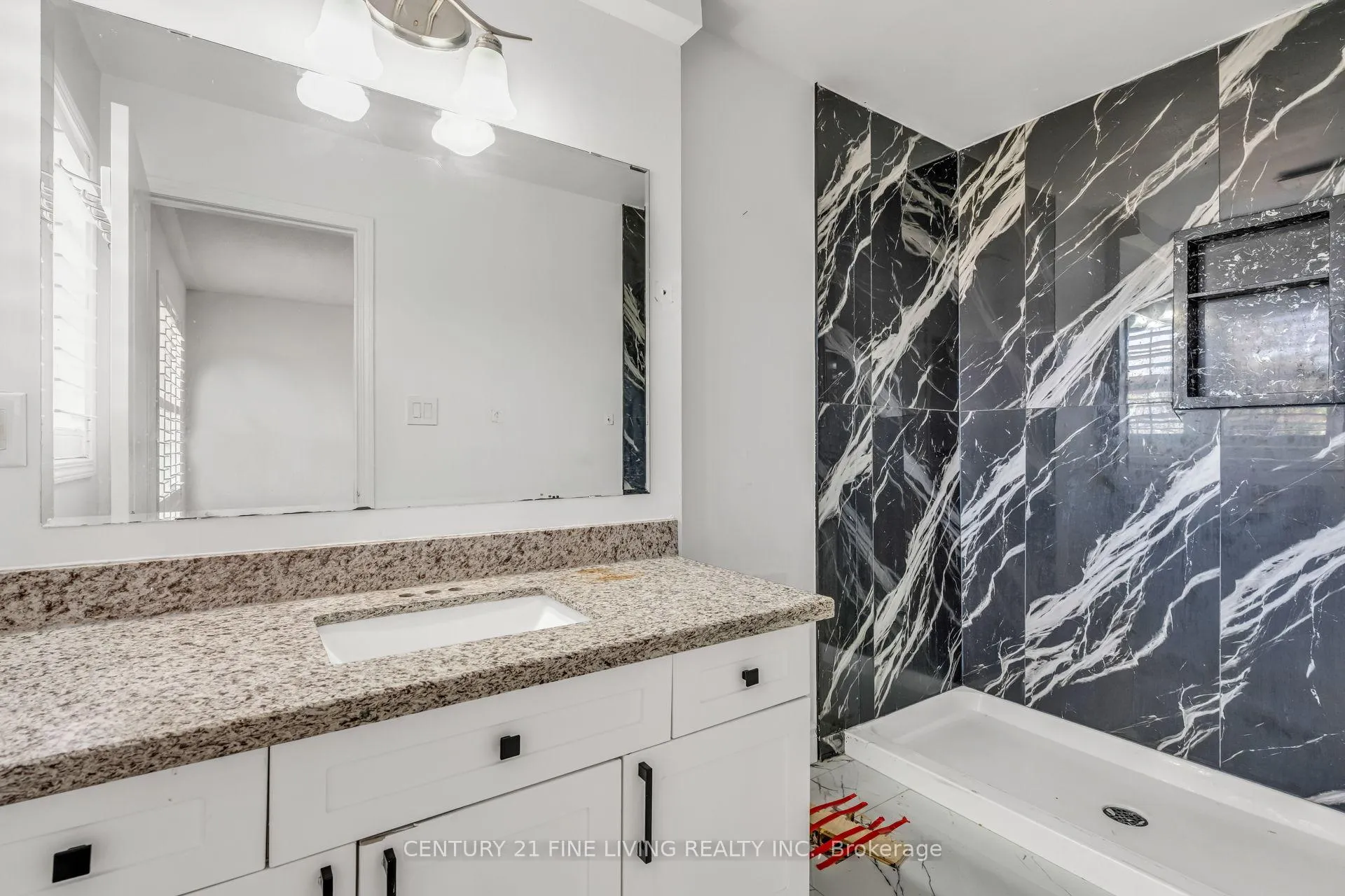 Photo 20 of 66 Secord Crescent, Brampton, Fletcher's Meadow — HOMEH