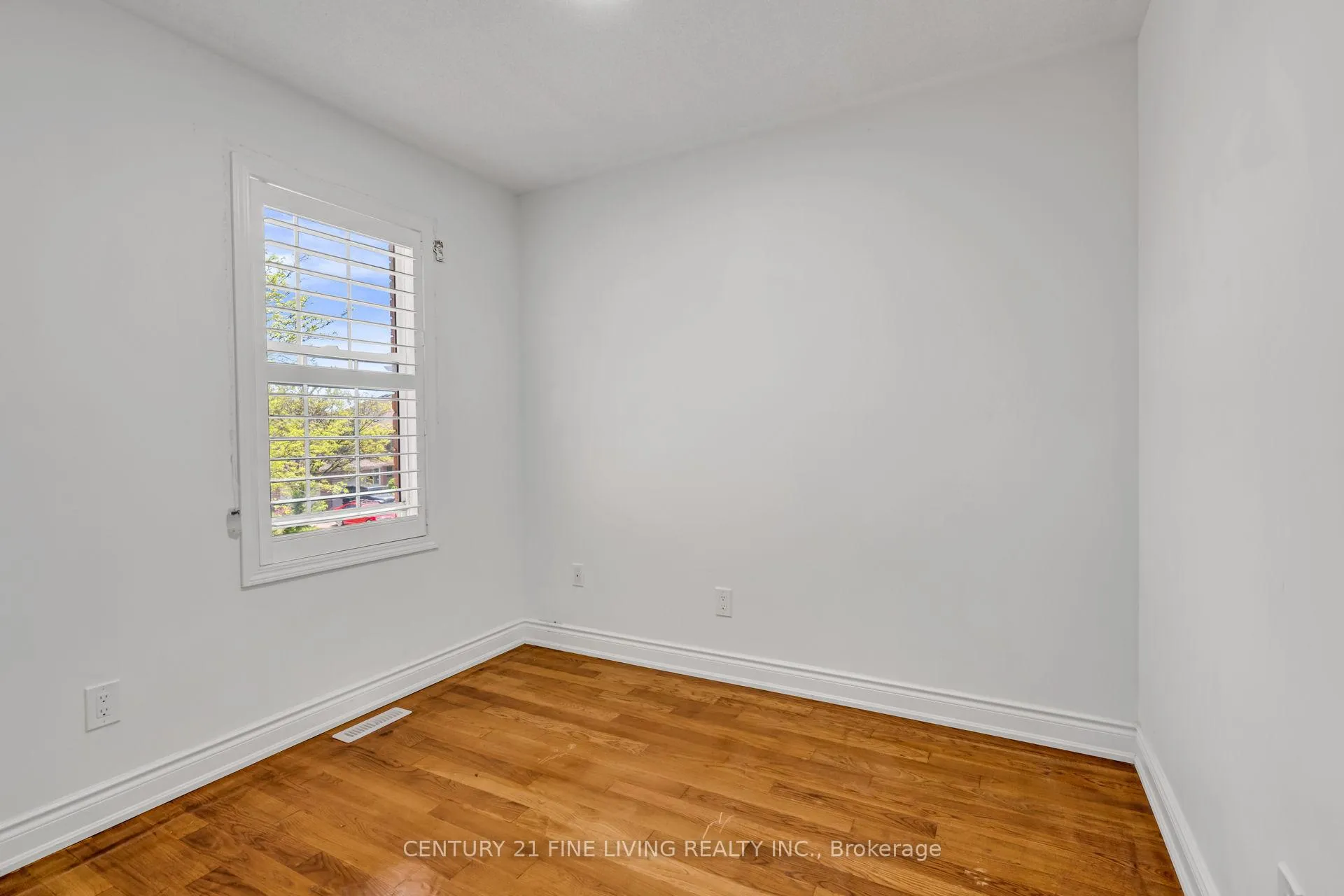 Photo 23 of 66 Secord Crescent, Brampton, Fletcher's Meadow — HOMEH