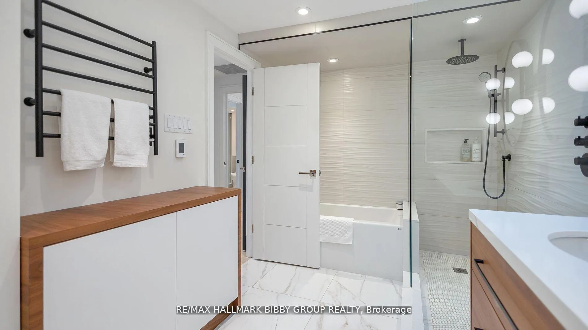 Photo 20 of Unit 613, 99 Harbour Square, Toronto, Waterfront Communities — HOMEH