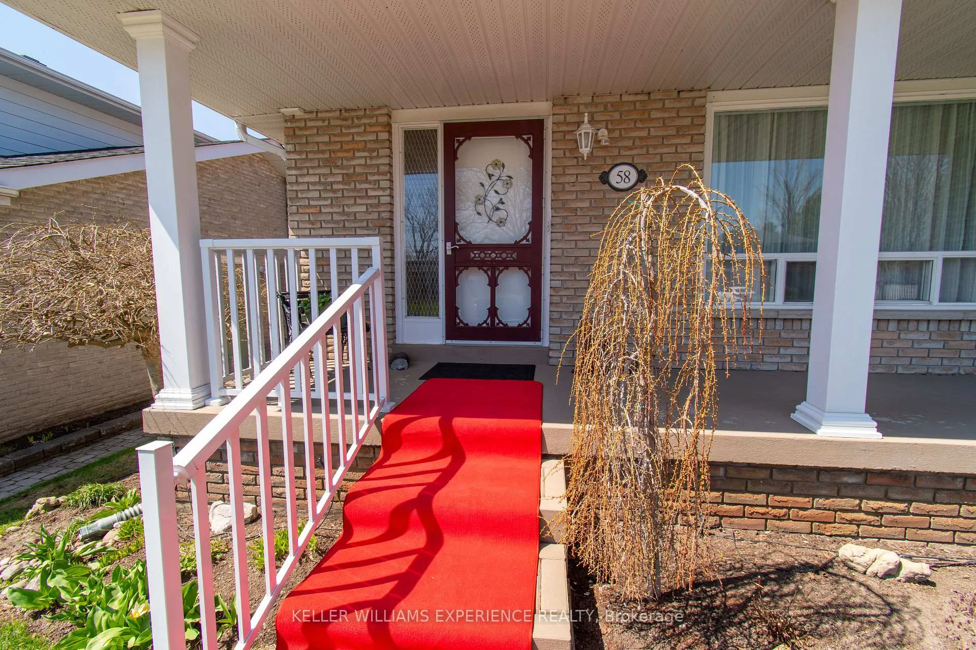 Photo 3 of 58 Varden Crescent, Barrie, Codrington — HOMEH