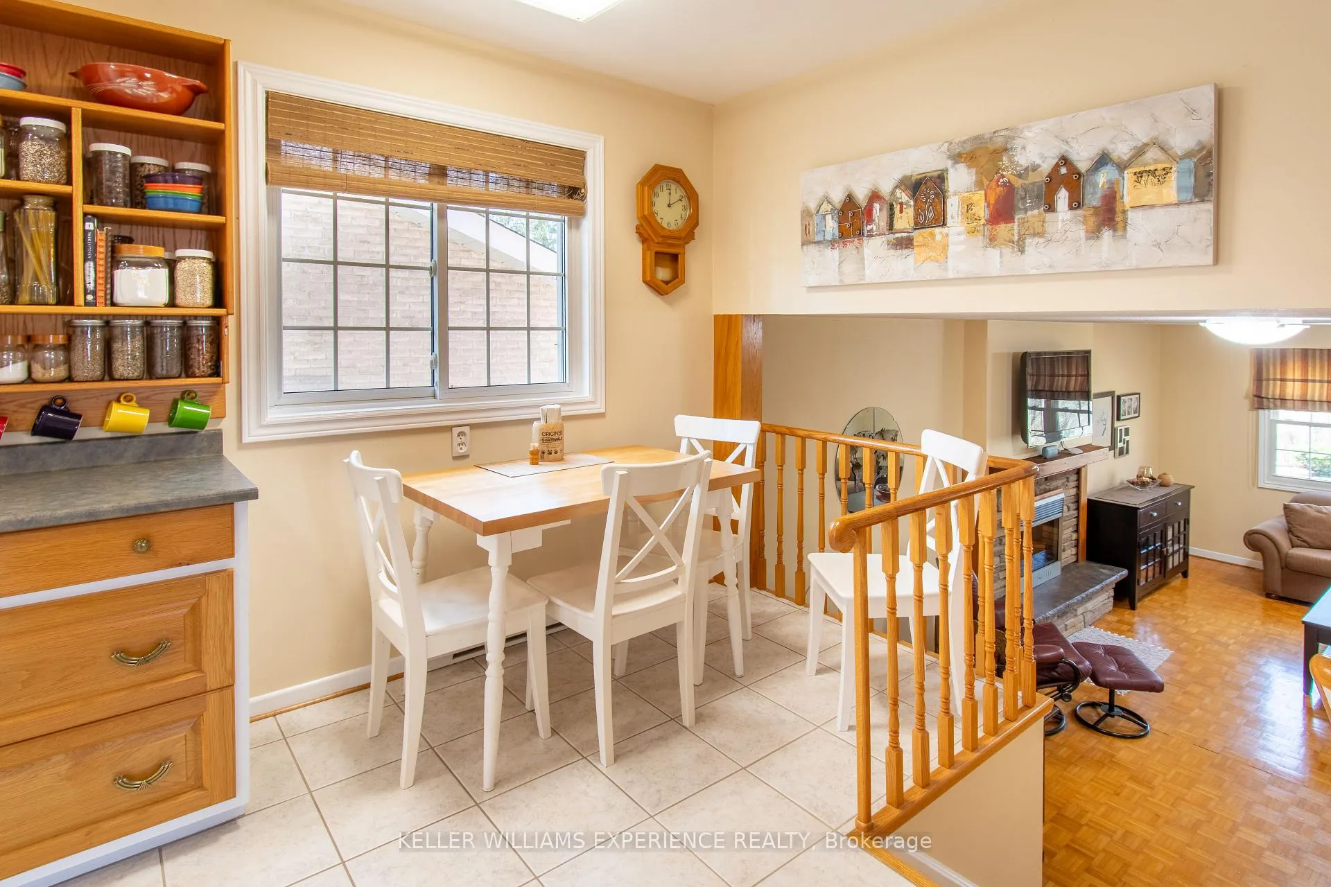 Photo 8 of 58 Varden Crescent, Barrie, Codrington — HOMEH