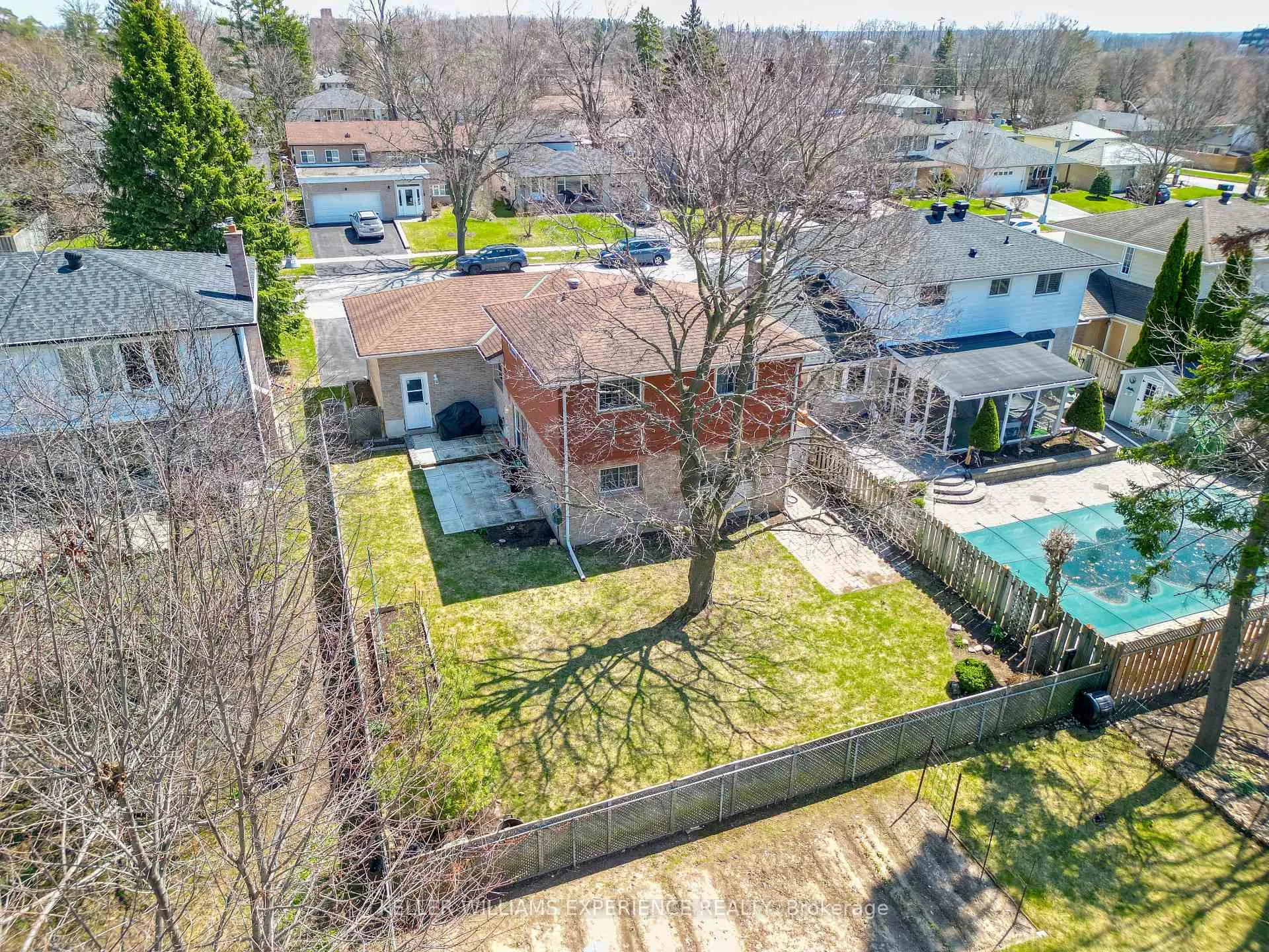 Photo 22 of 58 Varden Crescent, Barrie, Codrington — HOMEH