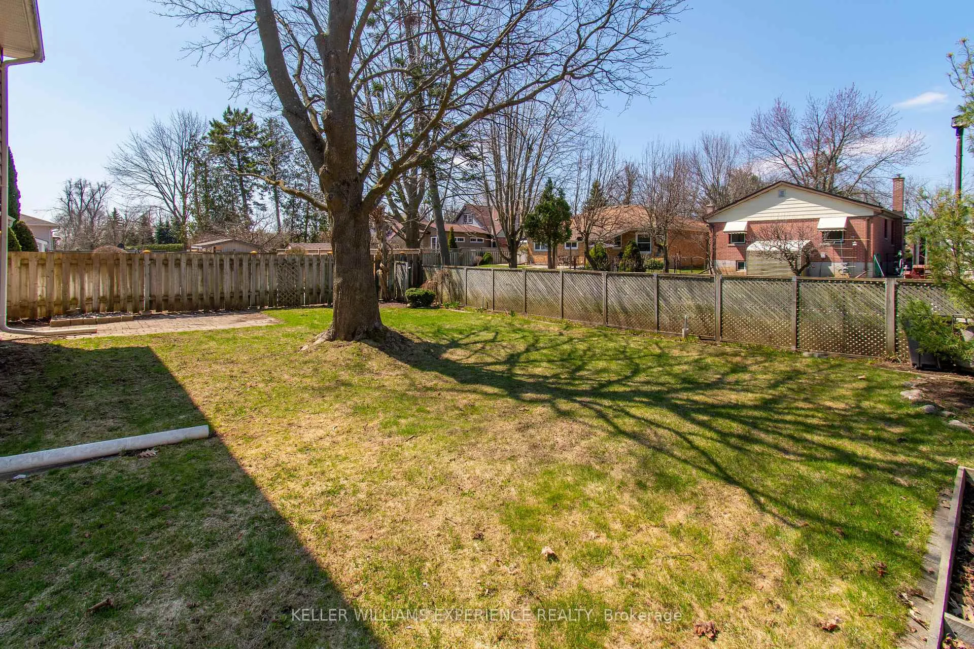 Photo 24 of 58 Varden Crescent, Barrie, Codrington — HOMEH