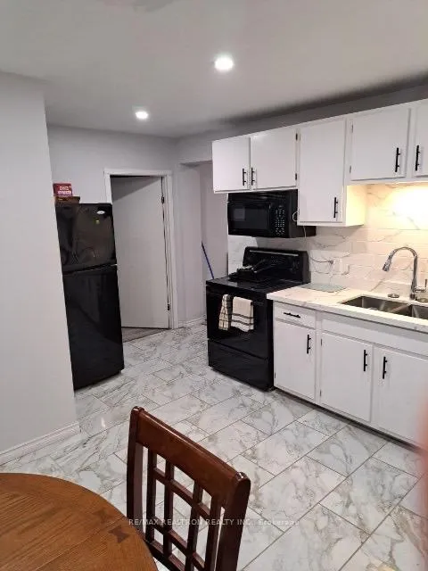 Photo 3 of 109 Catherine Street, Quinte West, Trenton Ward — HOMEH