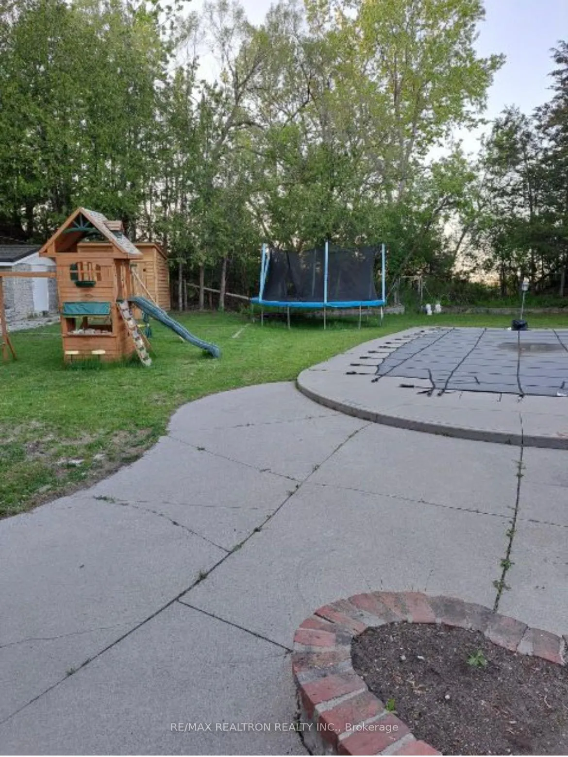 Photo 33 of 109 Catherine Street, Quinte West, Trenton Ward — HOMEH