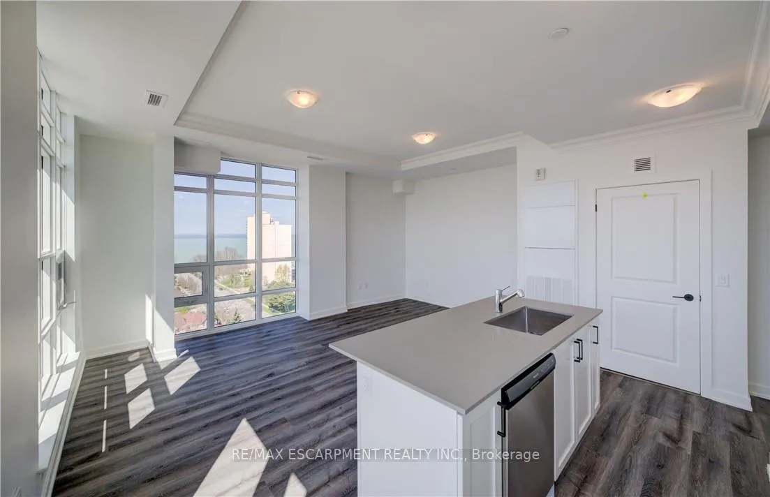 Photo 6 of Unit P1203, 461 Green Road, Hamilton, Lakeshore — HOMEH