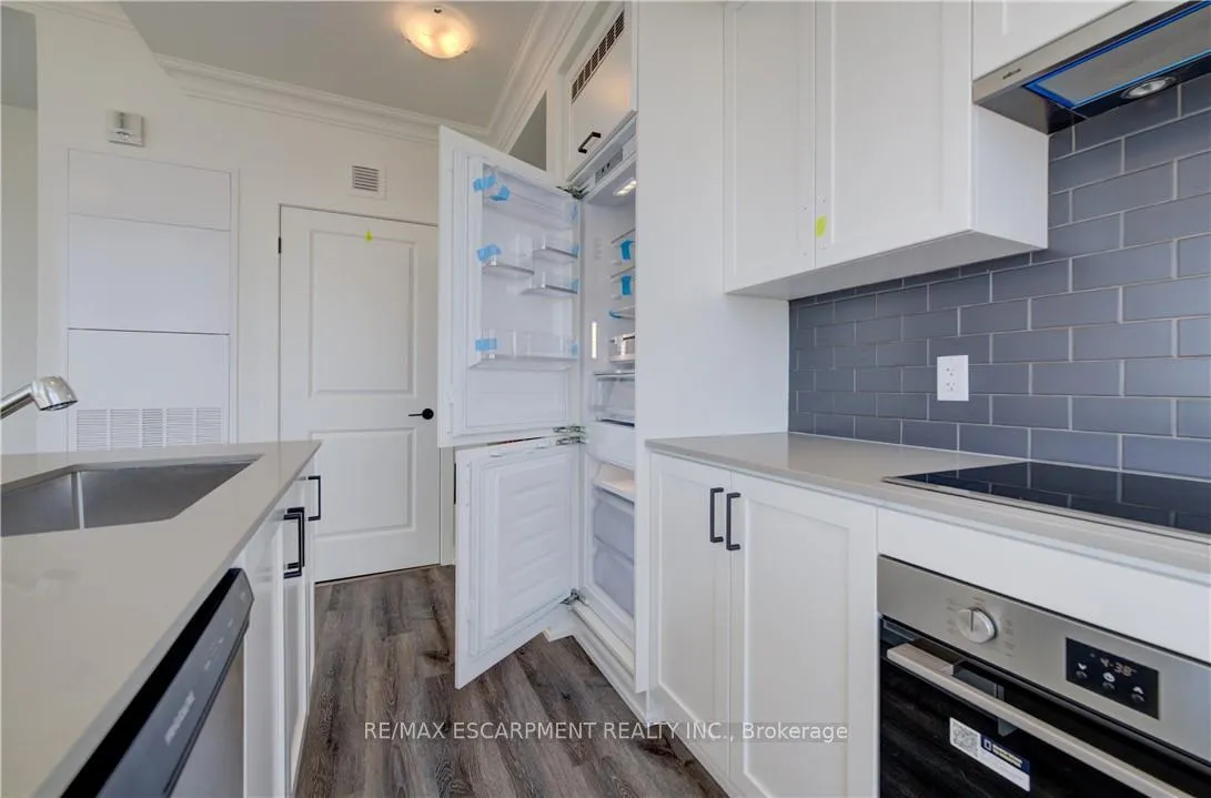 Photo 7 of Unit P1203, 461 Green Road, Hamilton, Lakeshore — HOMEH
