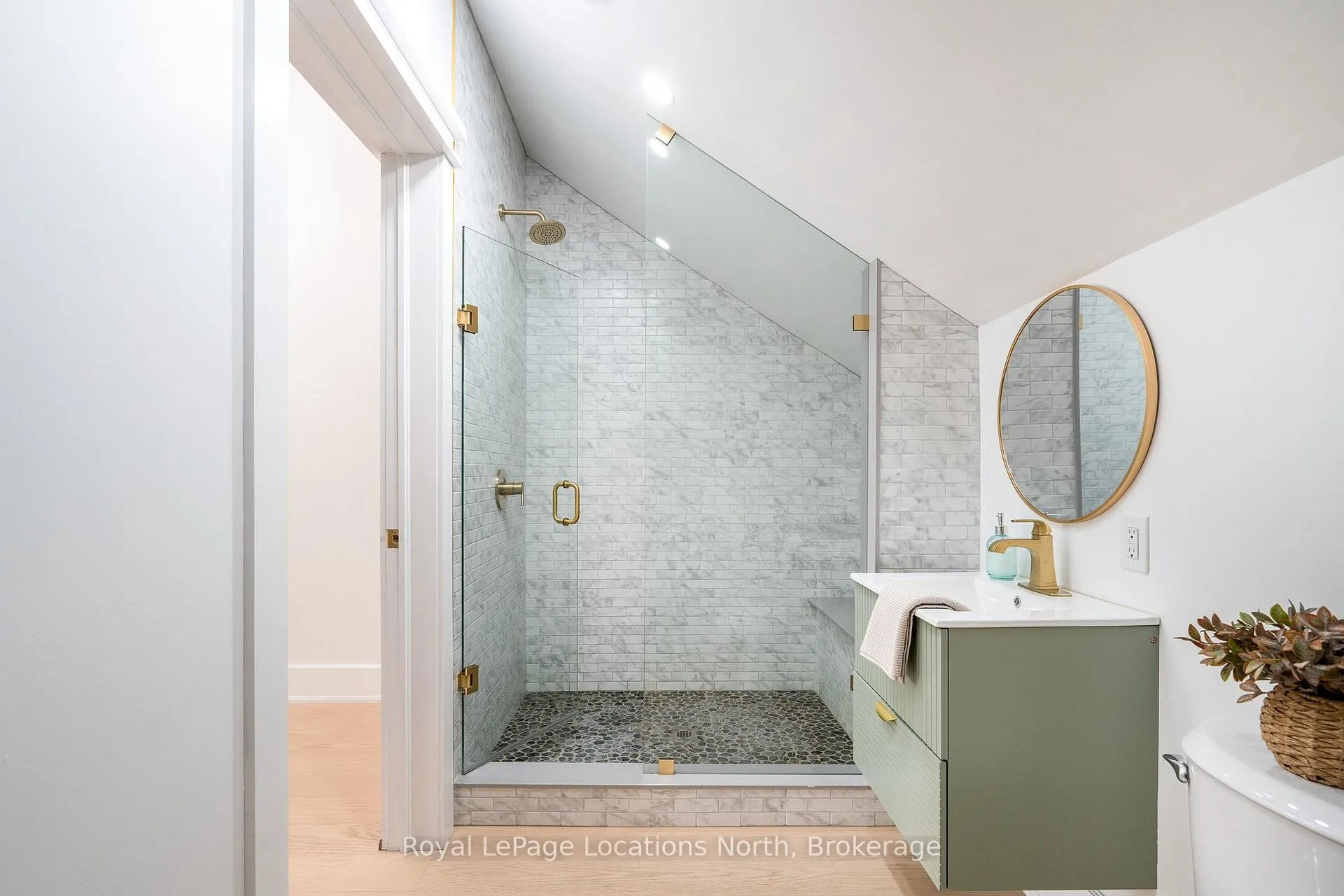 Photo 26 of 119 Napier Street, Collingwood — HOMEH