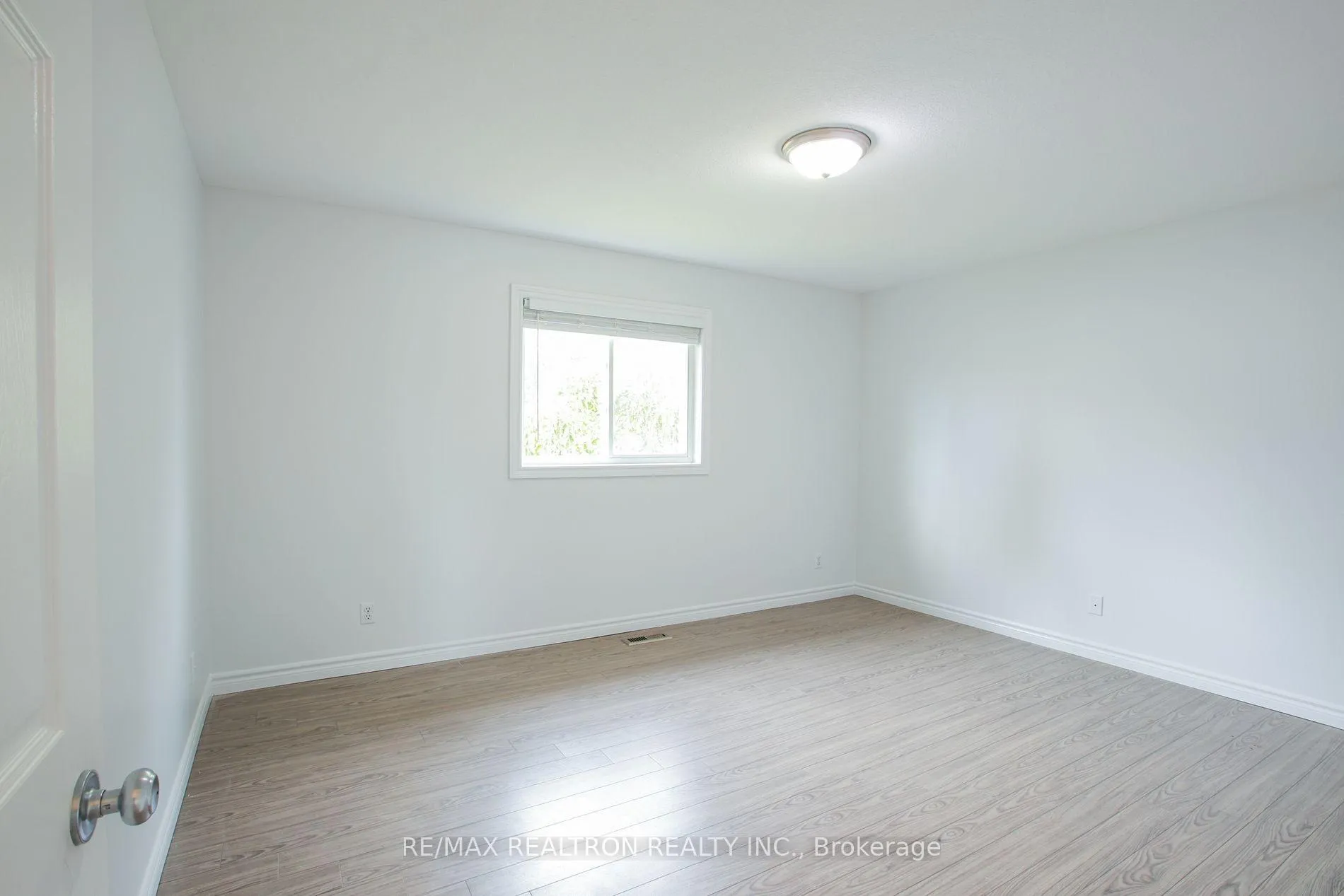 Photo 5 of 52 Liddle Lane, Belleville, Belleville Ward — HOMEH