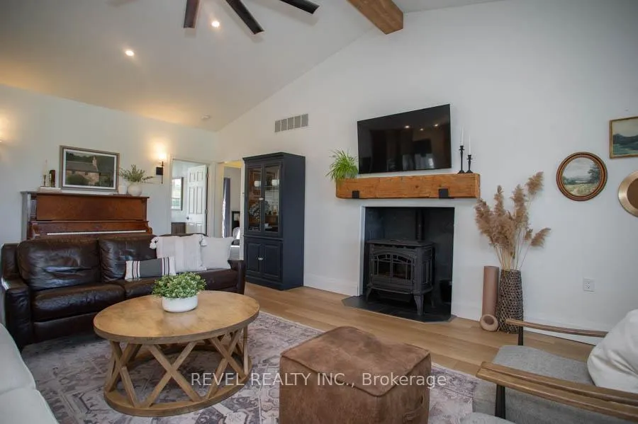 Photo 15 of 1843 Concession 6 Walpole, Haldimand — HOMEH