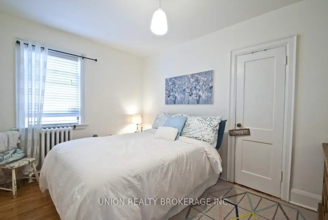 Photo 11 of Unit Upper, 58 Scarboro Beach Boulevard, Toronto, The Beaches — HOMEH