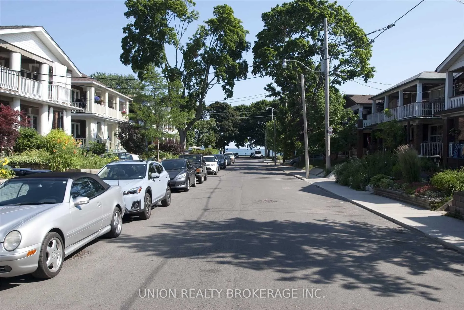 Photo 16 of Unit Upper, 58 Scarboro Beach Boulevard, Toronto, The Beaches — HOMEH