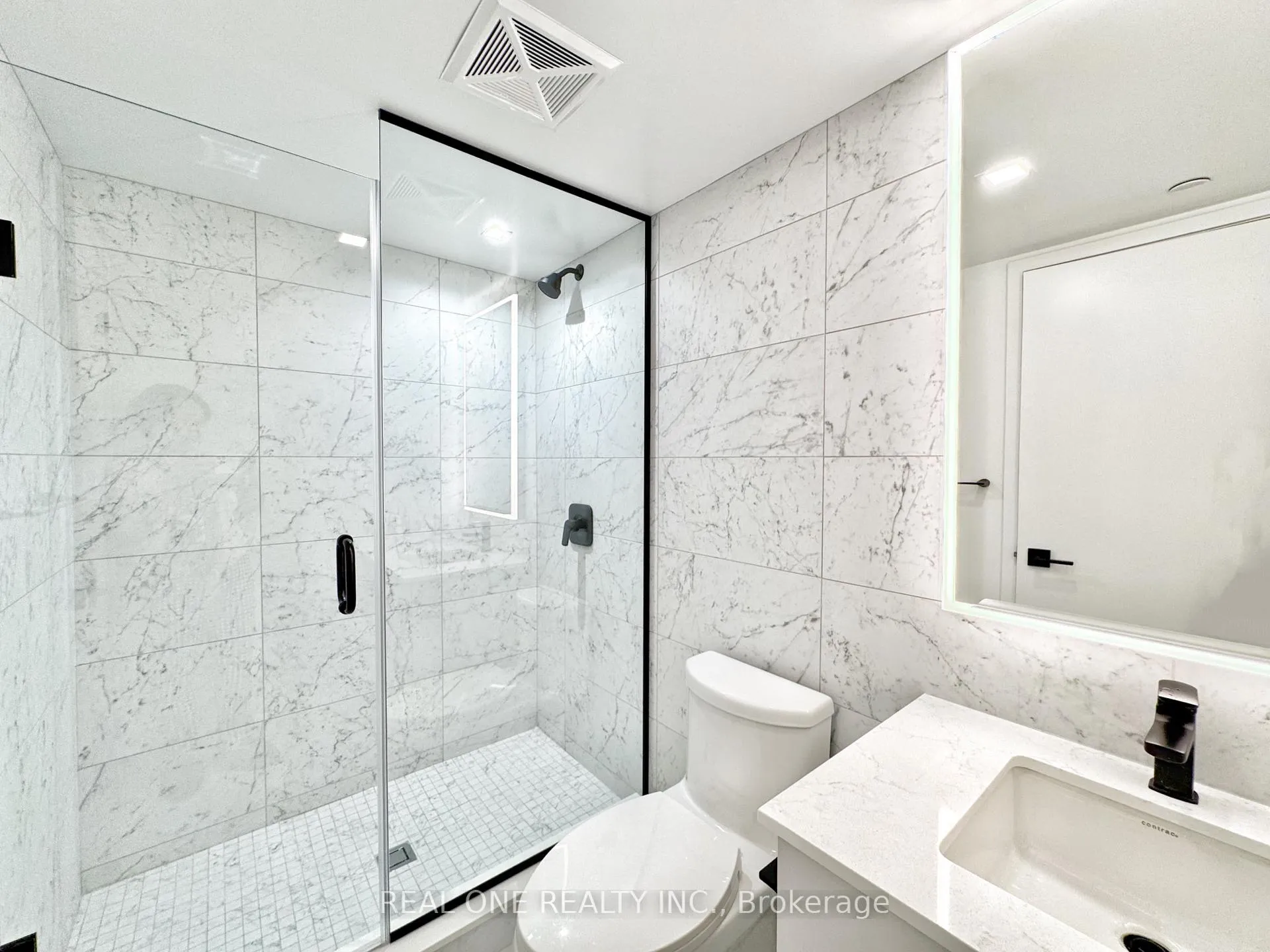 Photo 6 of Unit 2410, 609 Sherbourne Street, Toronto, North St. James Town — HOMEH