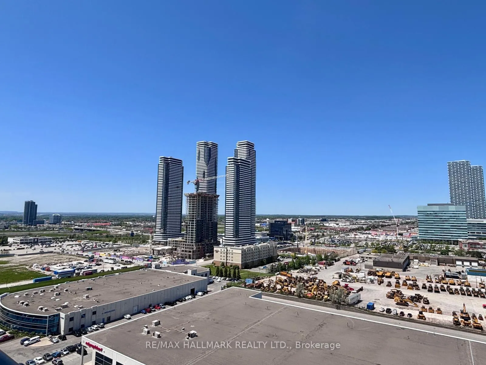 Photo 21 of Unit 1910, 38 Honeycrisp Crescent, Vaughan, Vaughan Corporate Centre — HOMEH