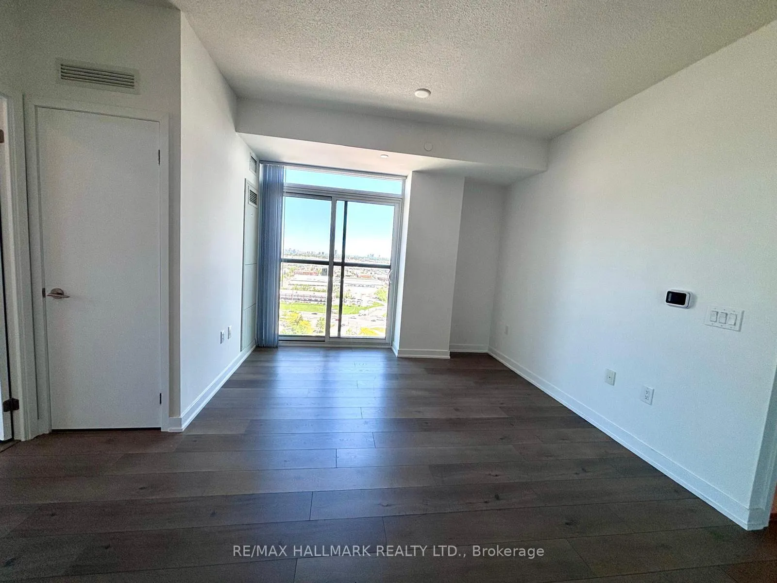 Photo 23 of Unit 1910, 38 Honeycrisp Crescent, Vaughan, Vaughan Corporate Centre — HOMEH