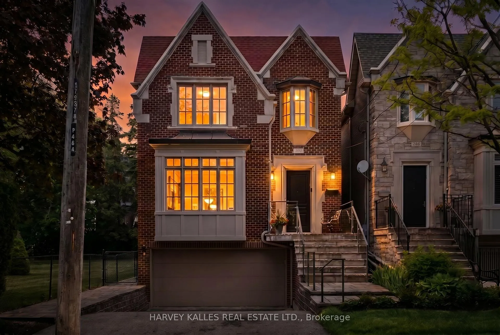 Photo 2 of 466 Glengarry Avenue, Toronto, Bedford Park-Nortown — HOMEH