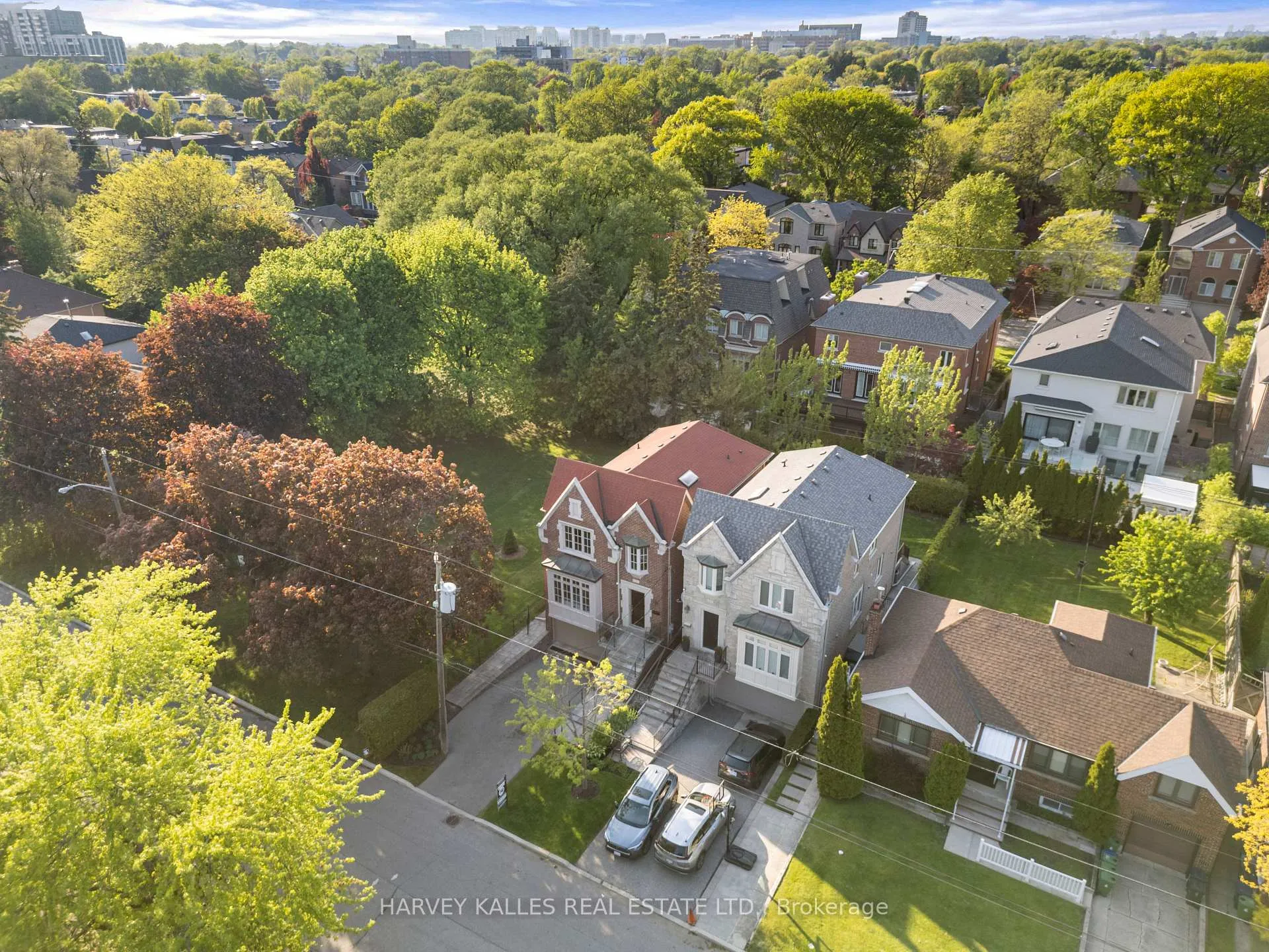 Photo 4 of 466 Glengarry Avenue, Toronto, Bedford Park-Nortown — HOMEH
