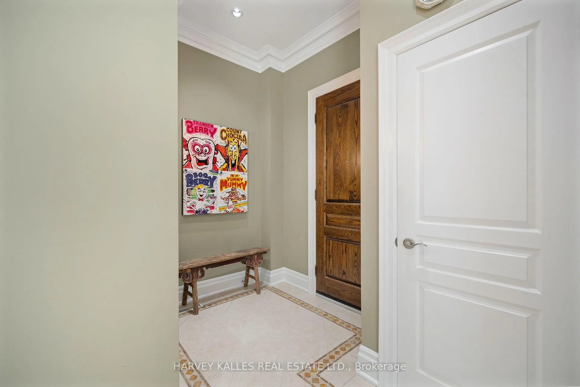 Photo 6 of 466 Glengarry Avenue, Toronto, Bedford Park-Nortown — HOMEH