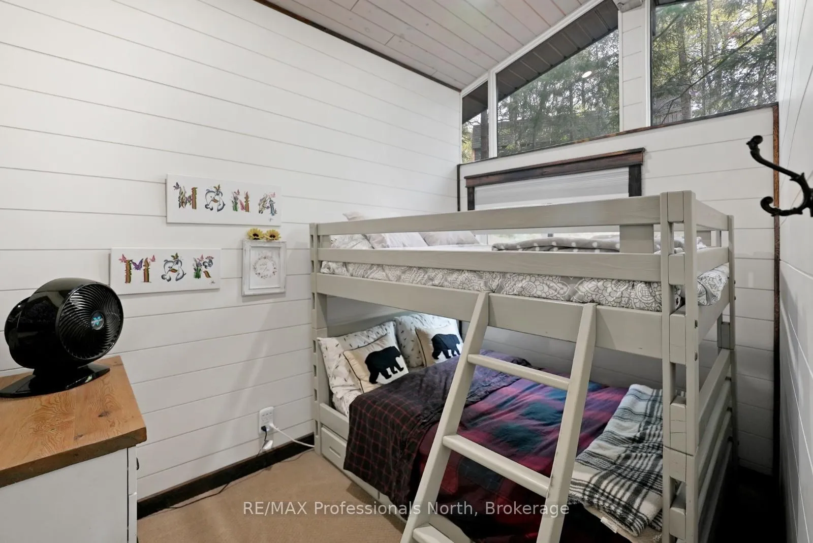 Photo 17 of 1025 Huckleberry Lane, Markham, Bayview Glen — HOMEH