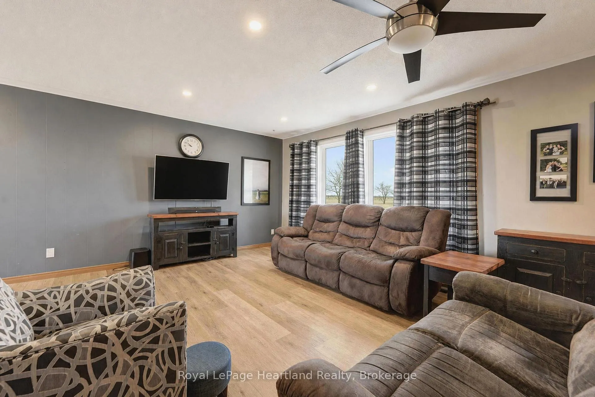 Photo 5 of 77292 London Road, Huron East, Tuckersmith — HOMEH