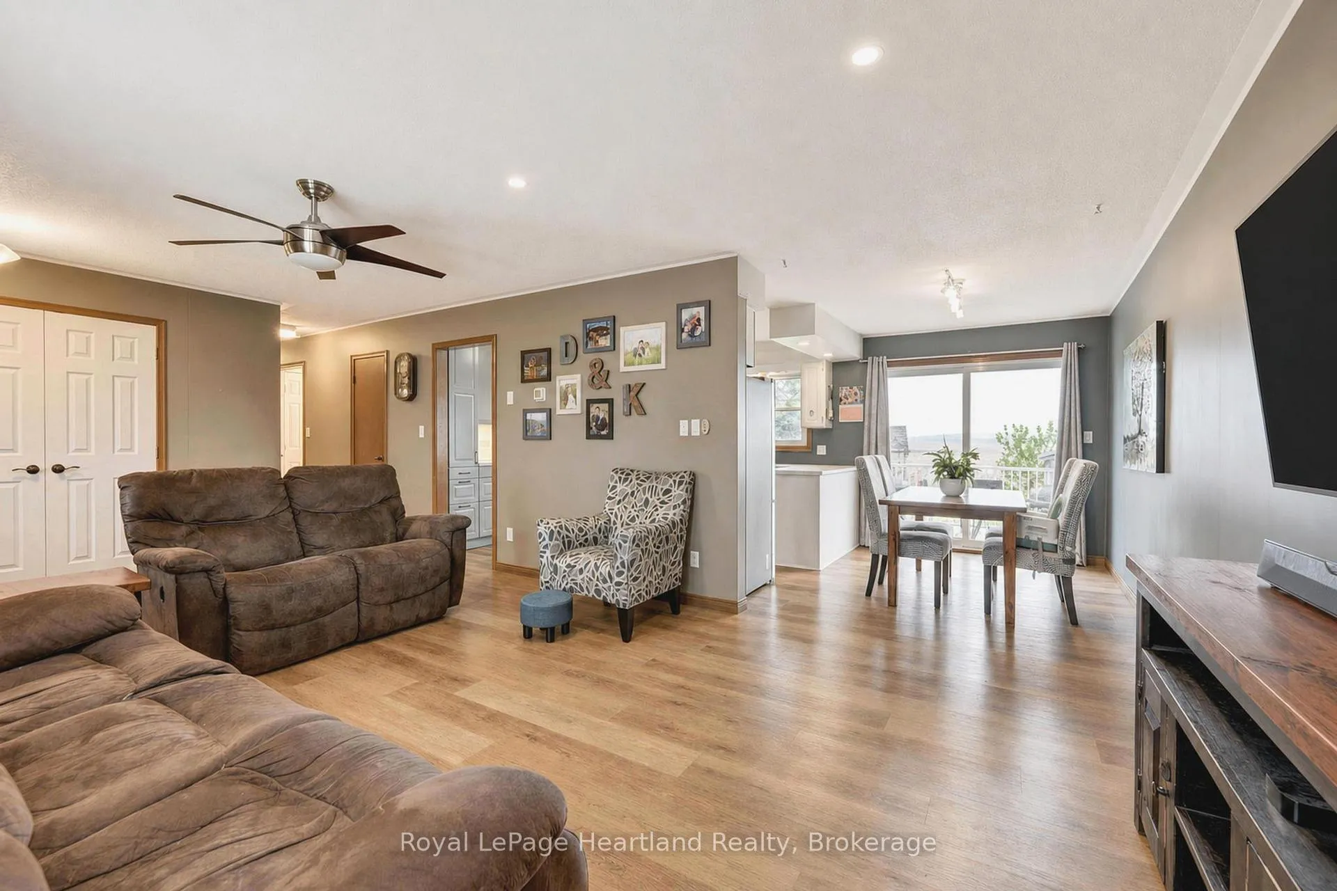 Photo 7 of 77292 London Road, Huron East, Tuckersmith — HOMEH