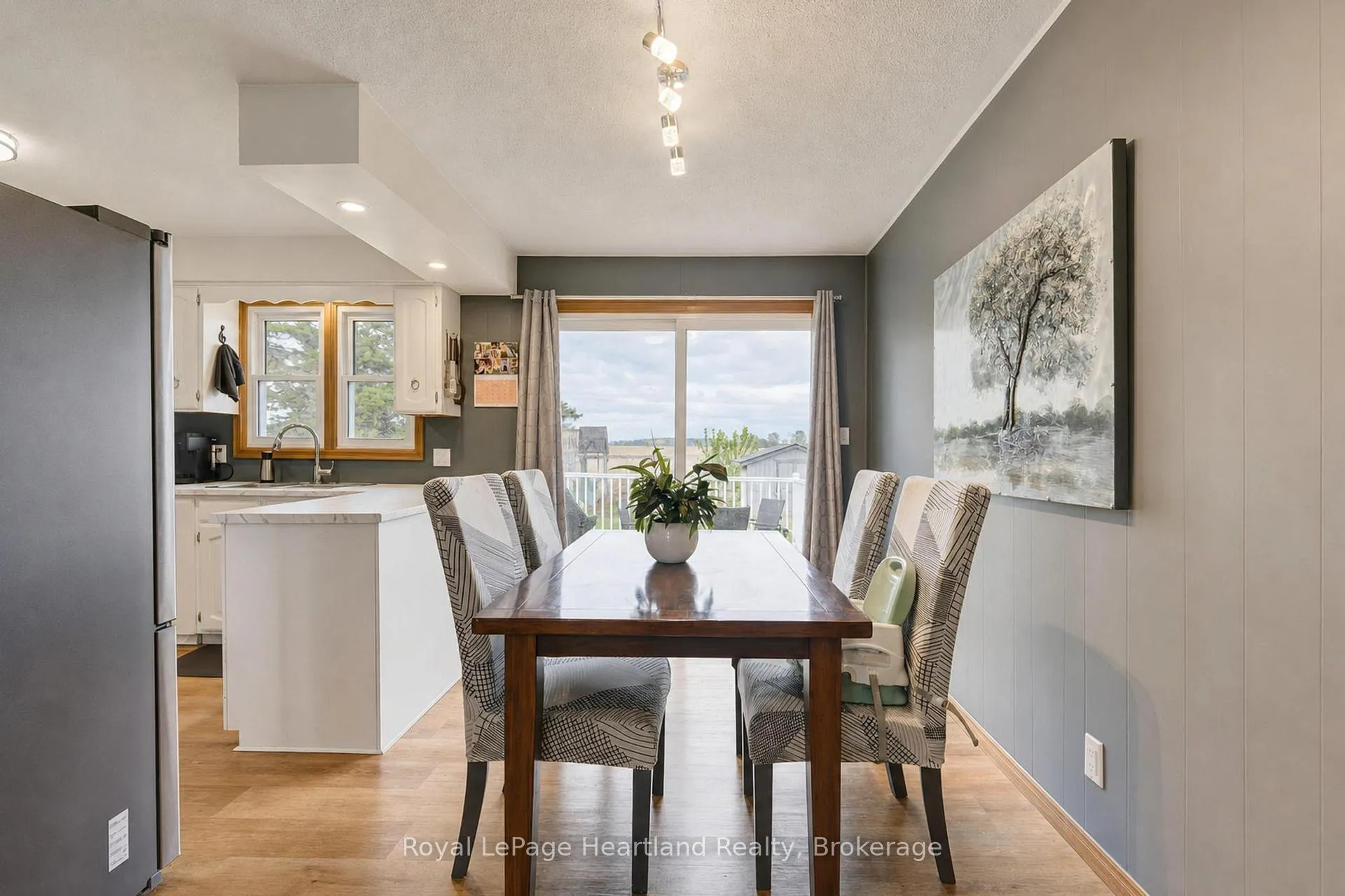 Photo 8 of 77292 London Road, Huron East, Tuckersmith — HOMEH