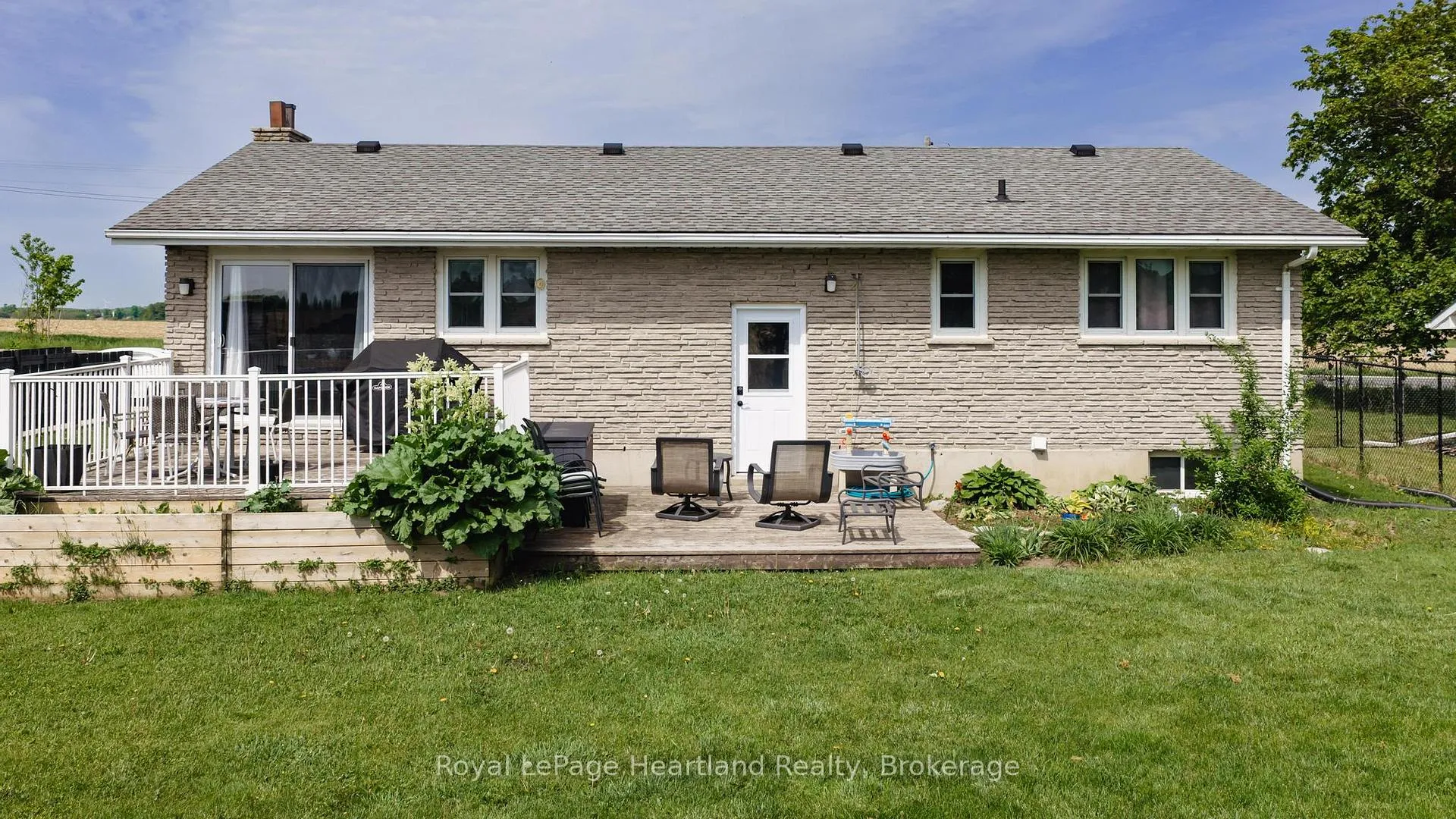 Photo 34 of 77292 London Road, Huron East, Tuckersmith — HOMEH