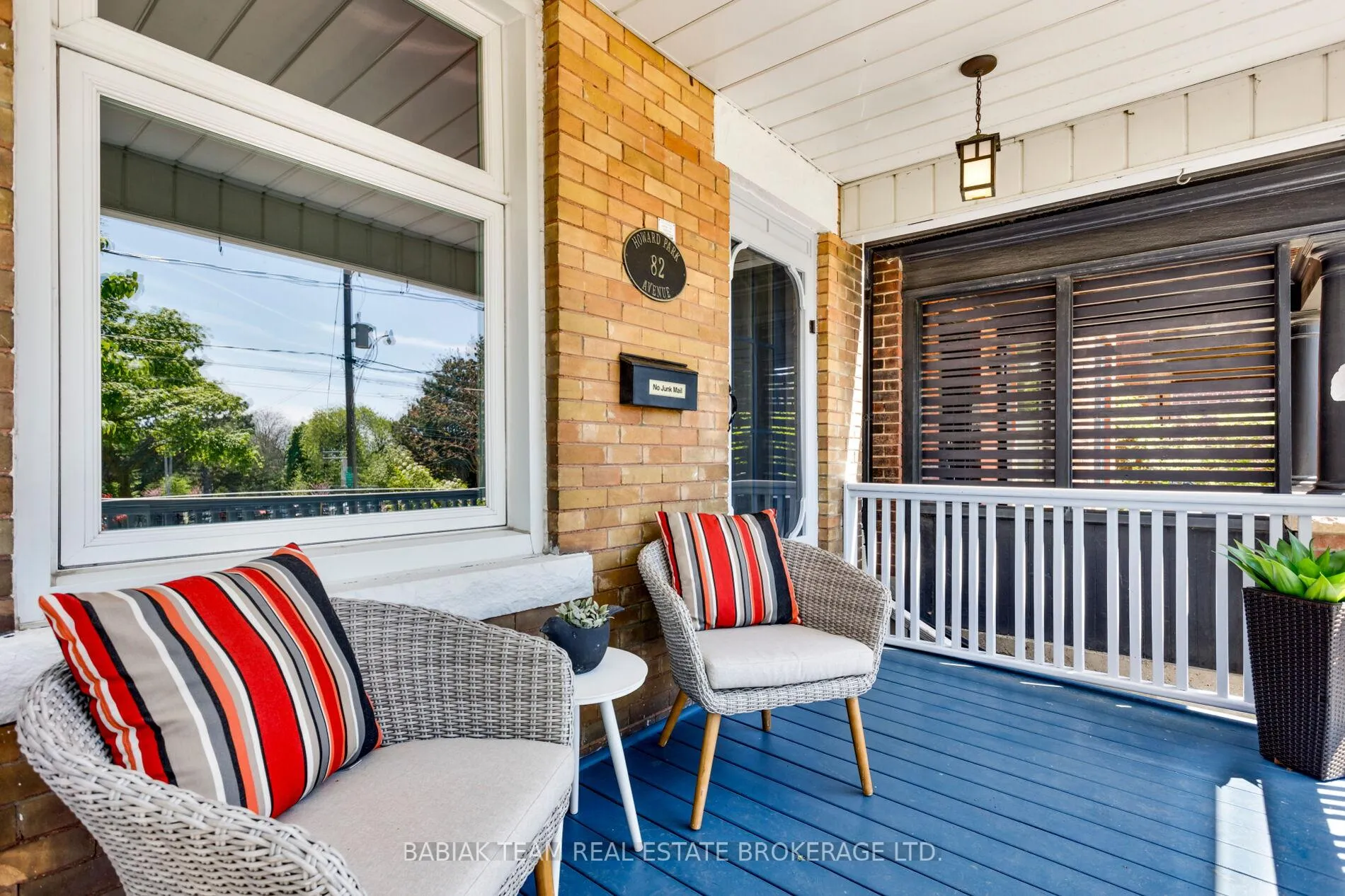 Photo 2 of 82 Howard Park Avenue, Toronto, High Park-Swansea — HOMEH