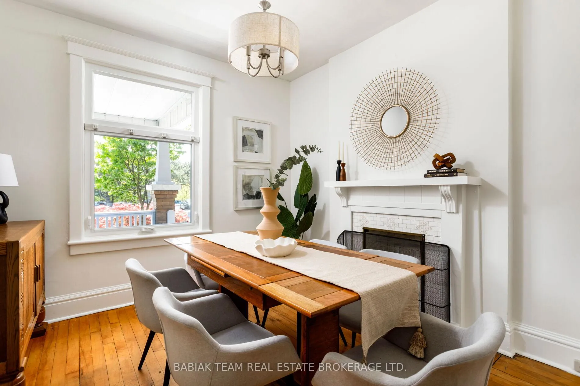 Photo 6 of 82 Howard Park Avenue, Toronto, High Park-Swansea — HOMEH