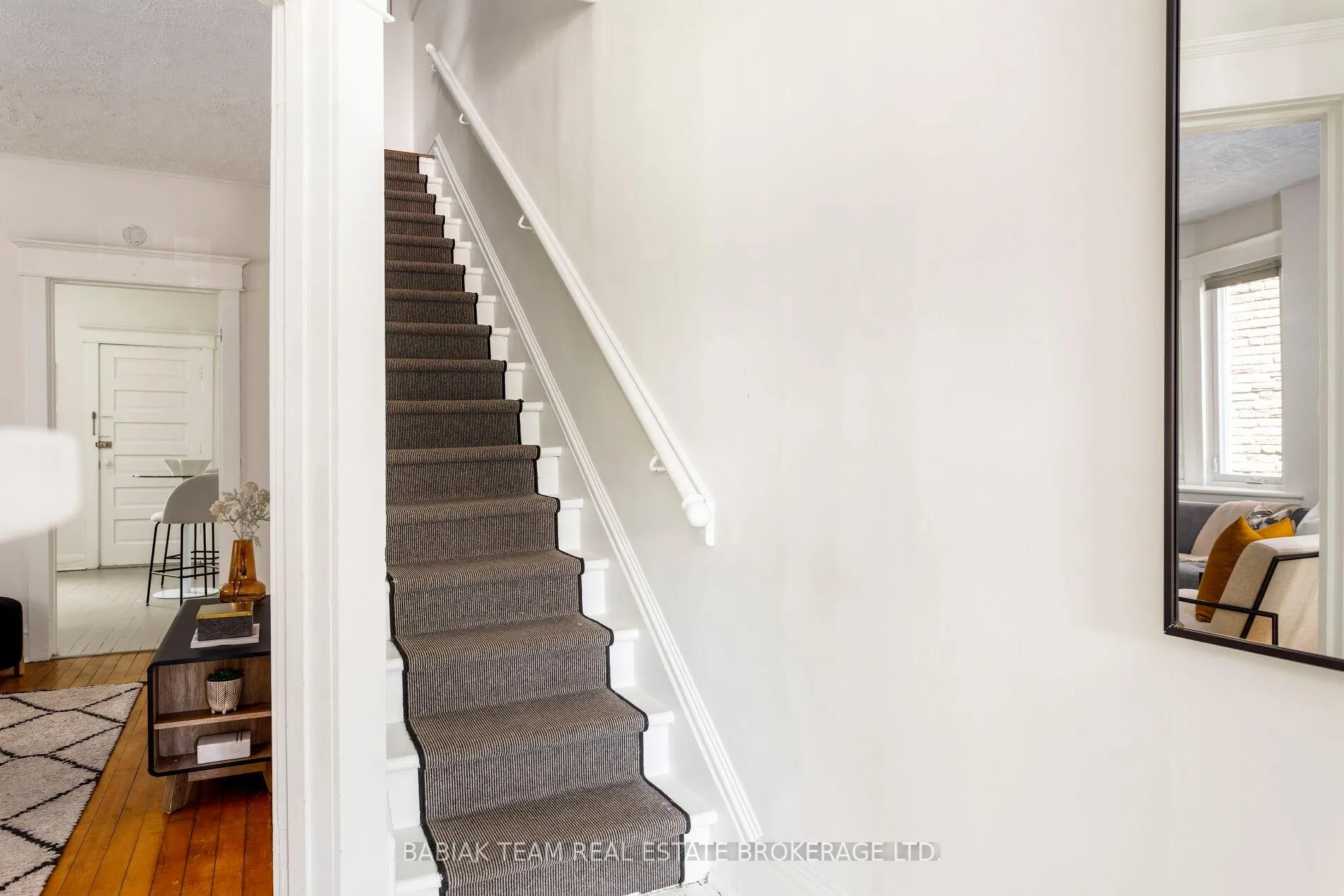 Photo 17 of 82 Howard Park Avenue, Toronto, High Park-Swansea — HOMEH