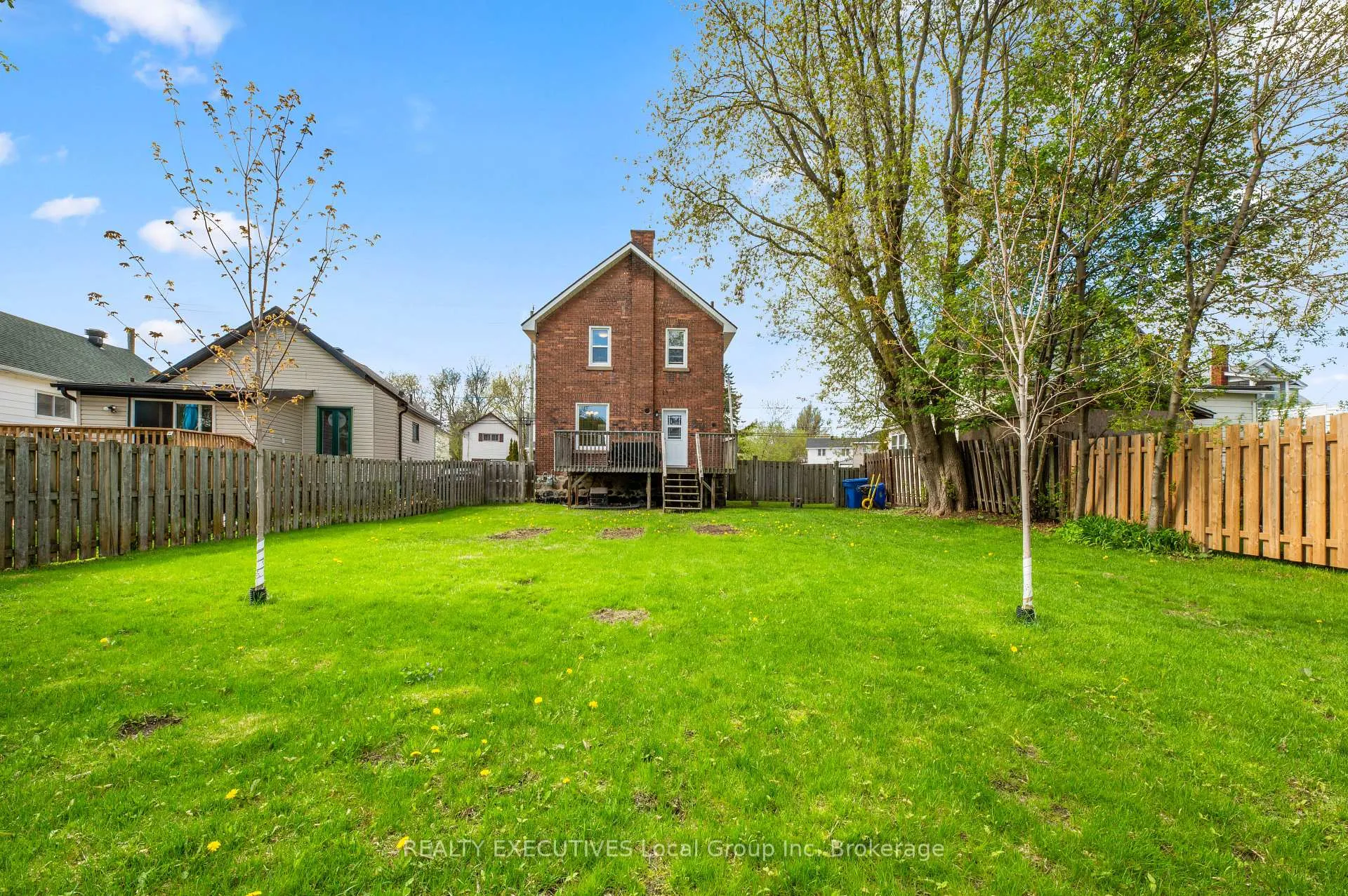 Photo 2 of 1069 Ferguson Street, North Bay, Central — HOMEH