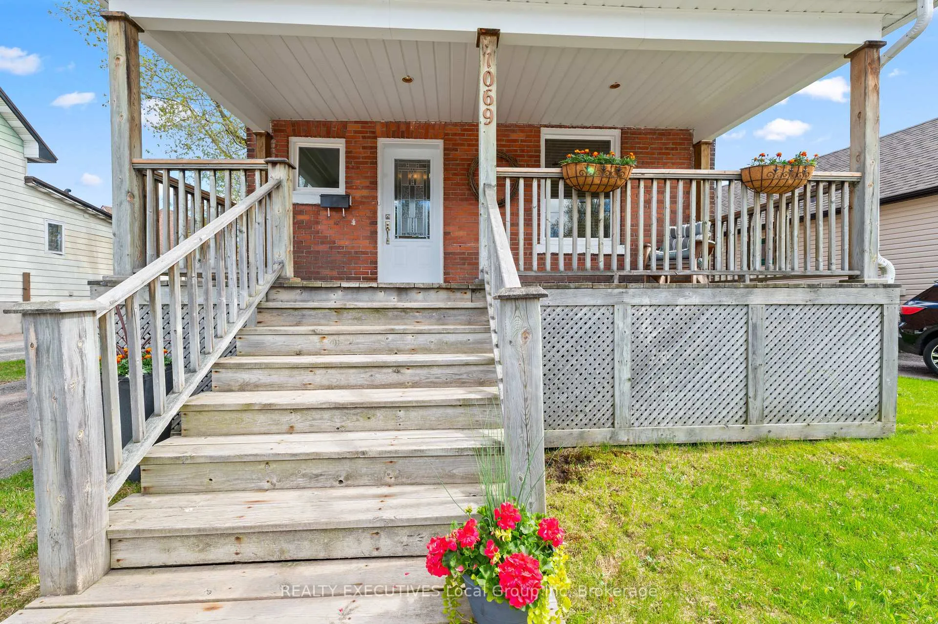 Photo 3 of 1069 Ferguson Street, North Bay, Central — HOMEH