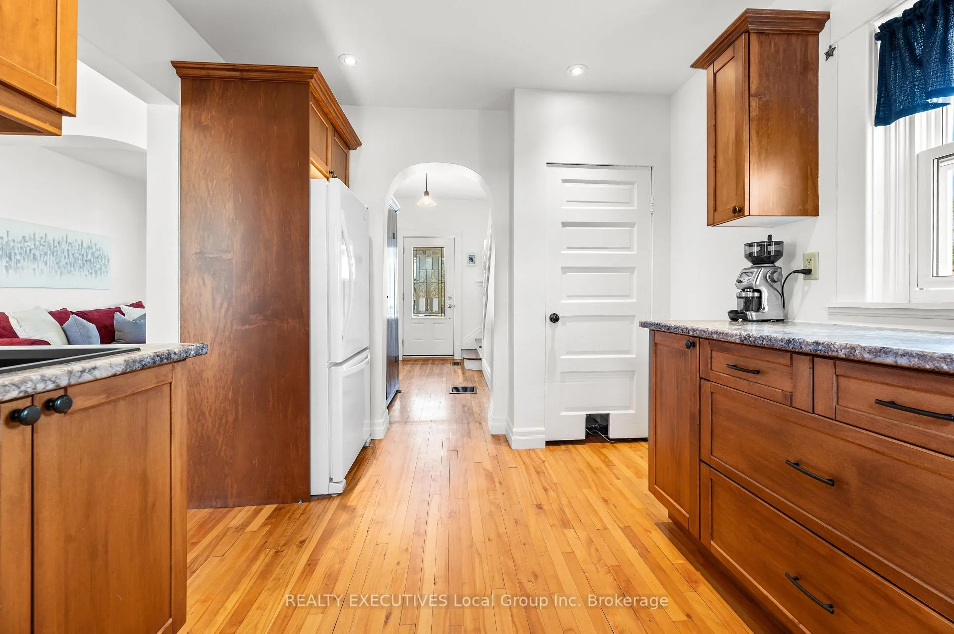 Photo 7 of 1069 Ferguson Street, North Bay, Central — HOMEH