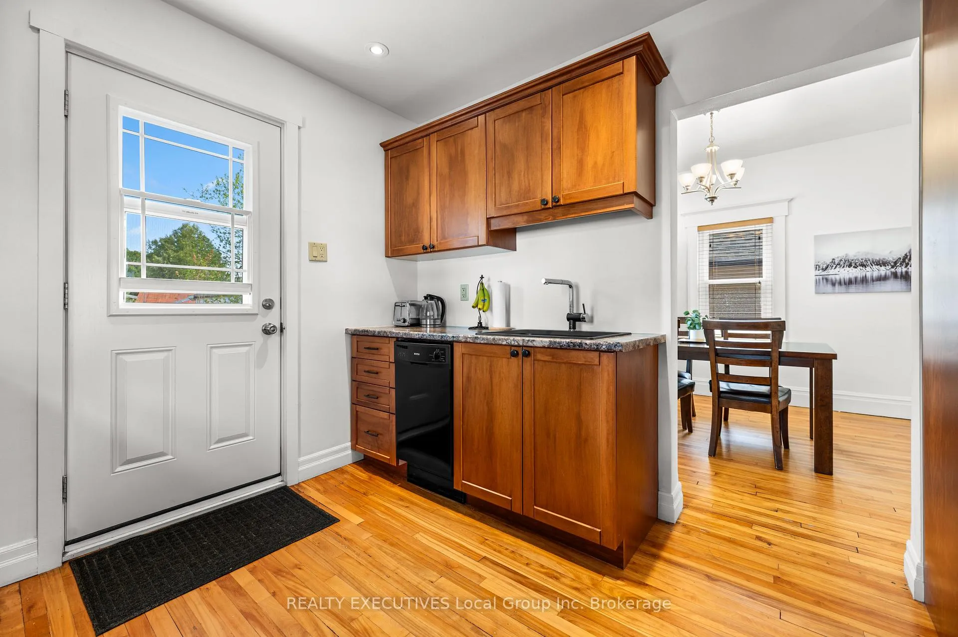 Photo 8 of 1069 Ferguson Street, North Bay, Central — HOMEH