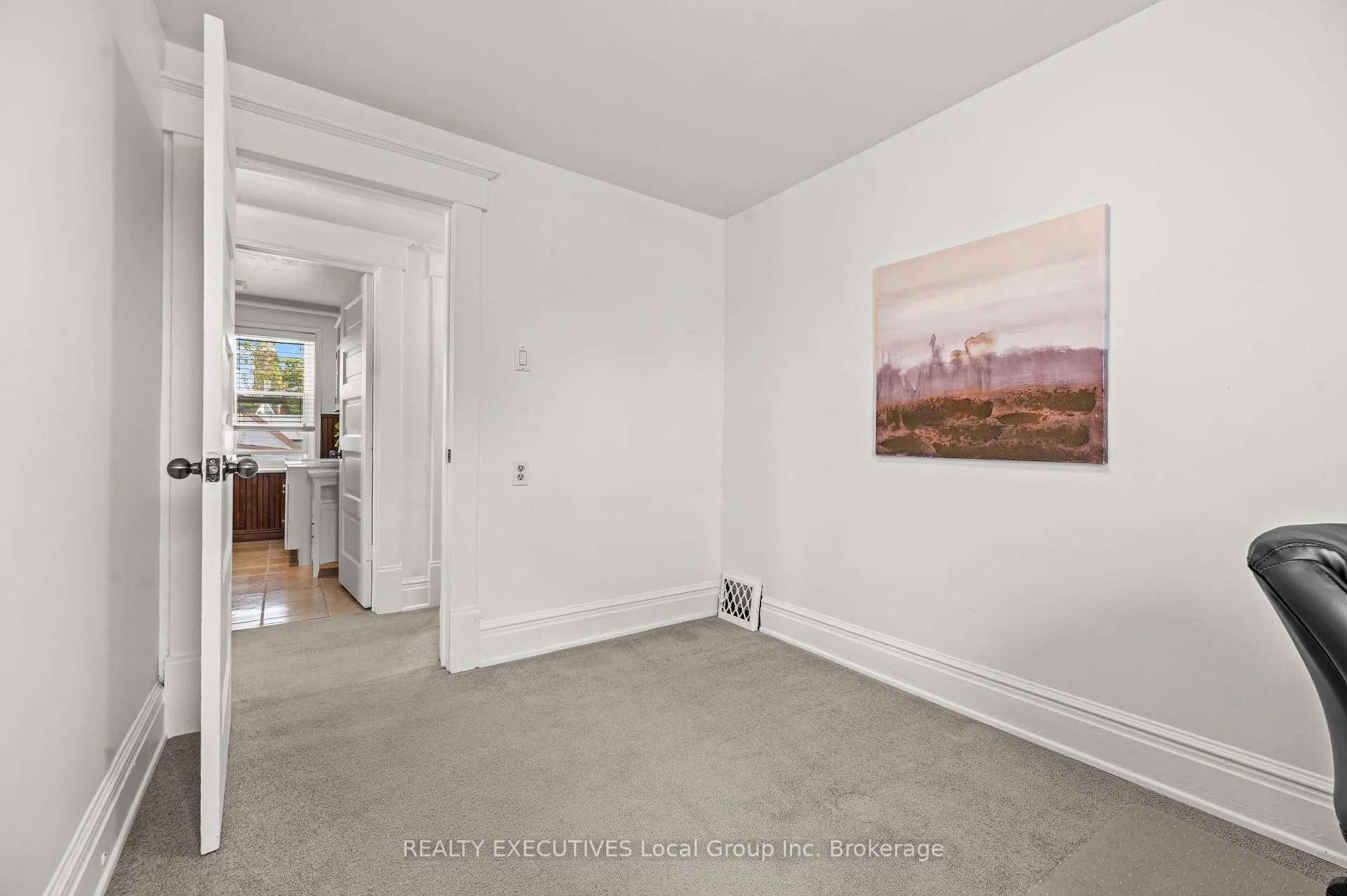 Photo 21 of 1069 Ferguson Street, North Bay, Central — HOMEH