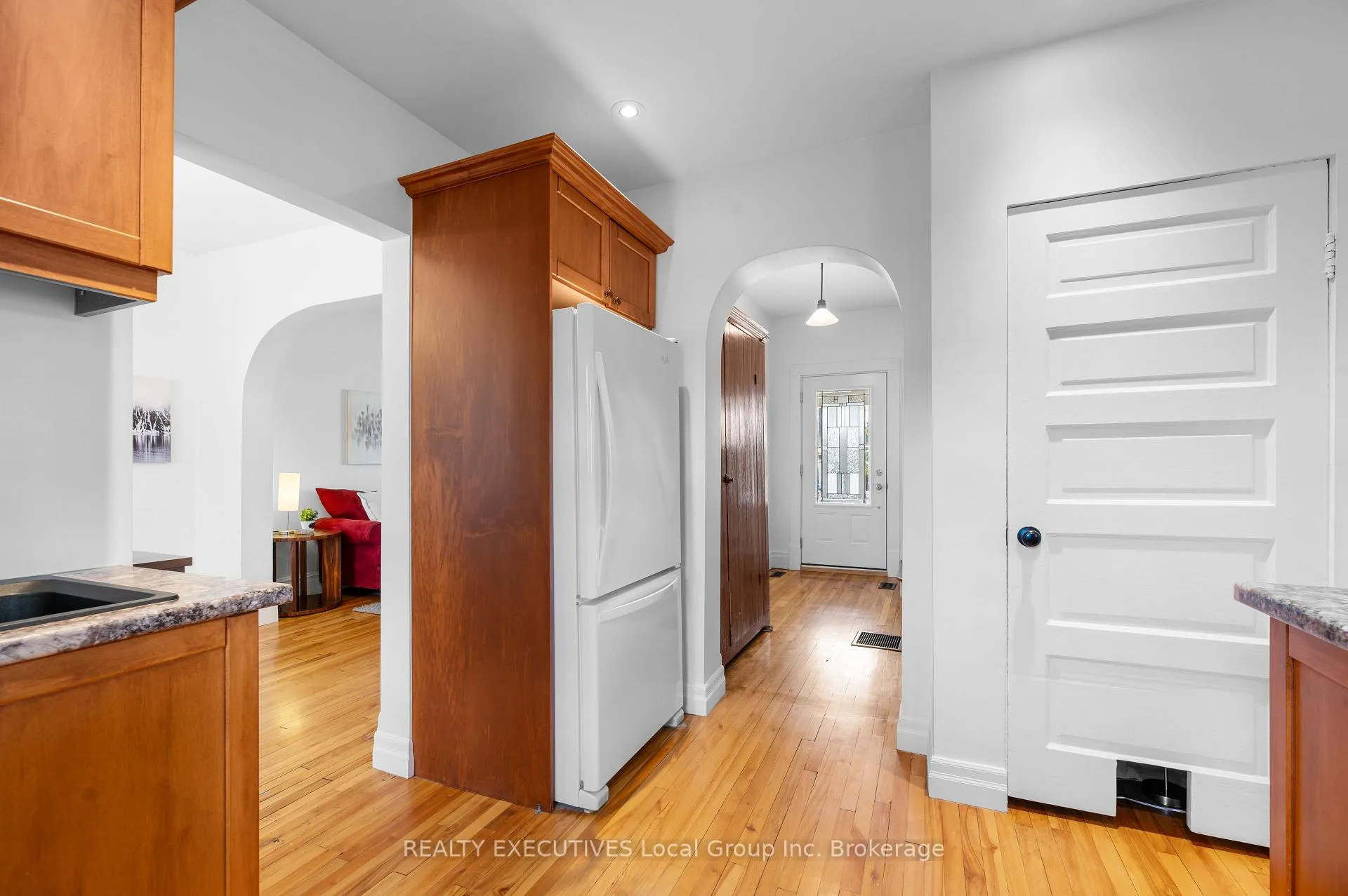 Photo 25 of 1069 Ferguson Street, North Bay, Central — HOMEH