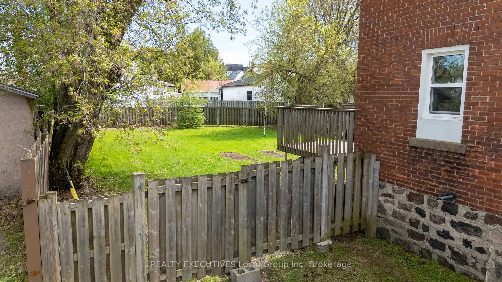 Photo 33 of 1069 Ferguson Street, North Bay, Central — HOMEH