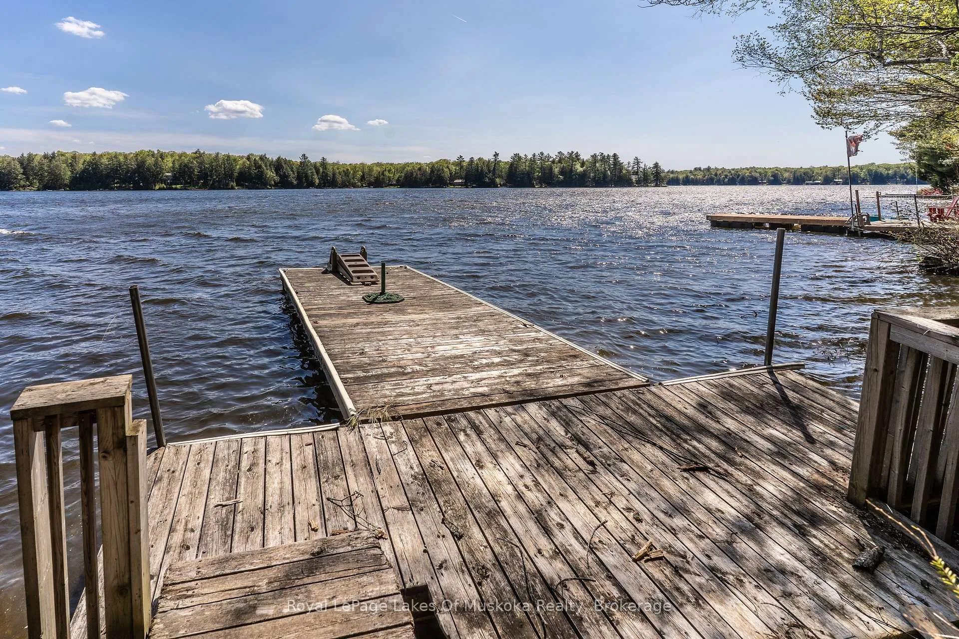 Photo 2 of 1082 Lakeshore Drive S, Bracebridge, Oakley — HOMEH