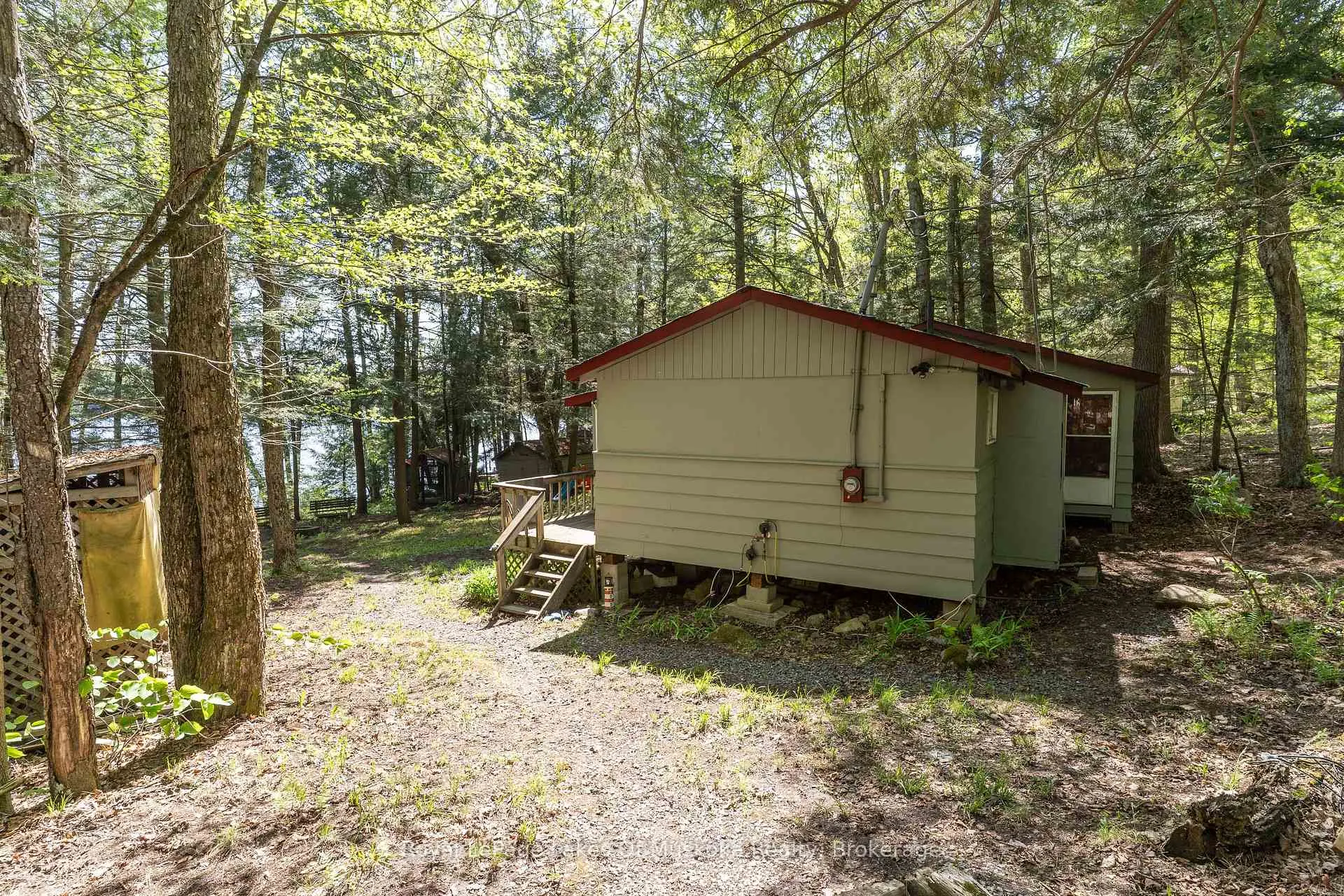 Photo 21 of 1082 Lakeshore Drive S, Bracebridge, Oakley — HOMEH