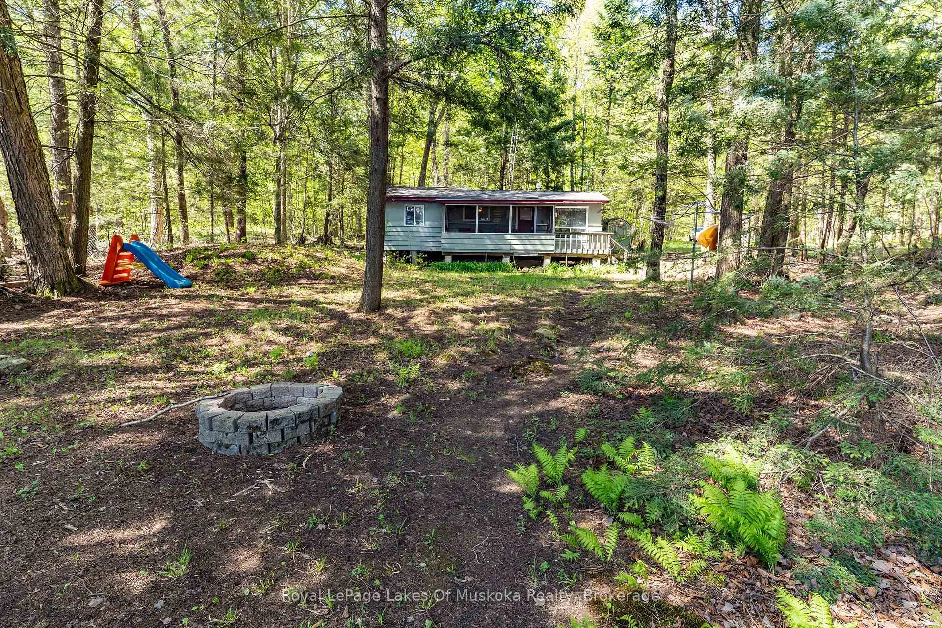 Photo 37 of 1082 Lakeshore Drive S, Bracebridge, Oakley — HOMEH