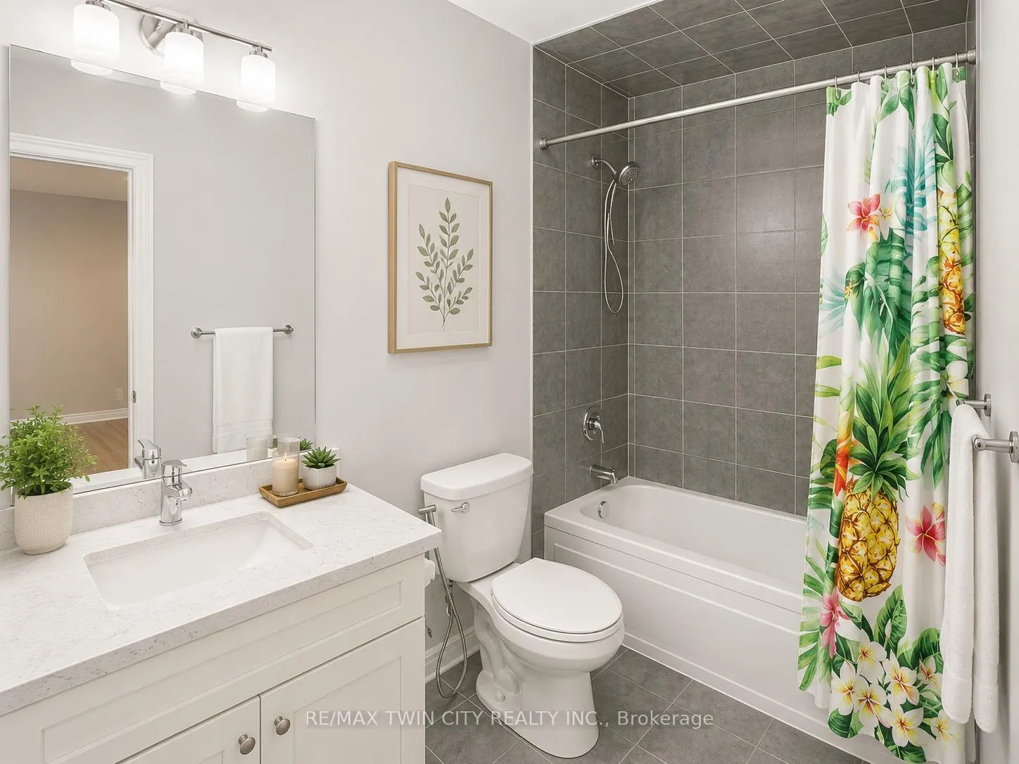 Photo 6 of Unit Upper, 186 Blair Creek Drive, Kitchener — HOMEH