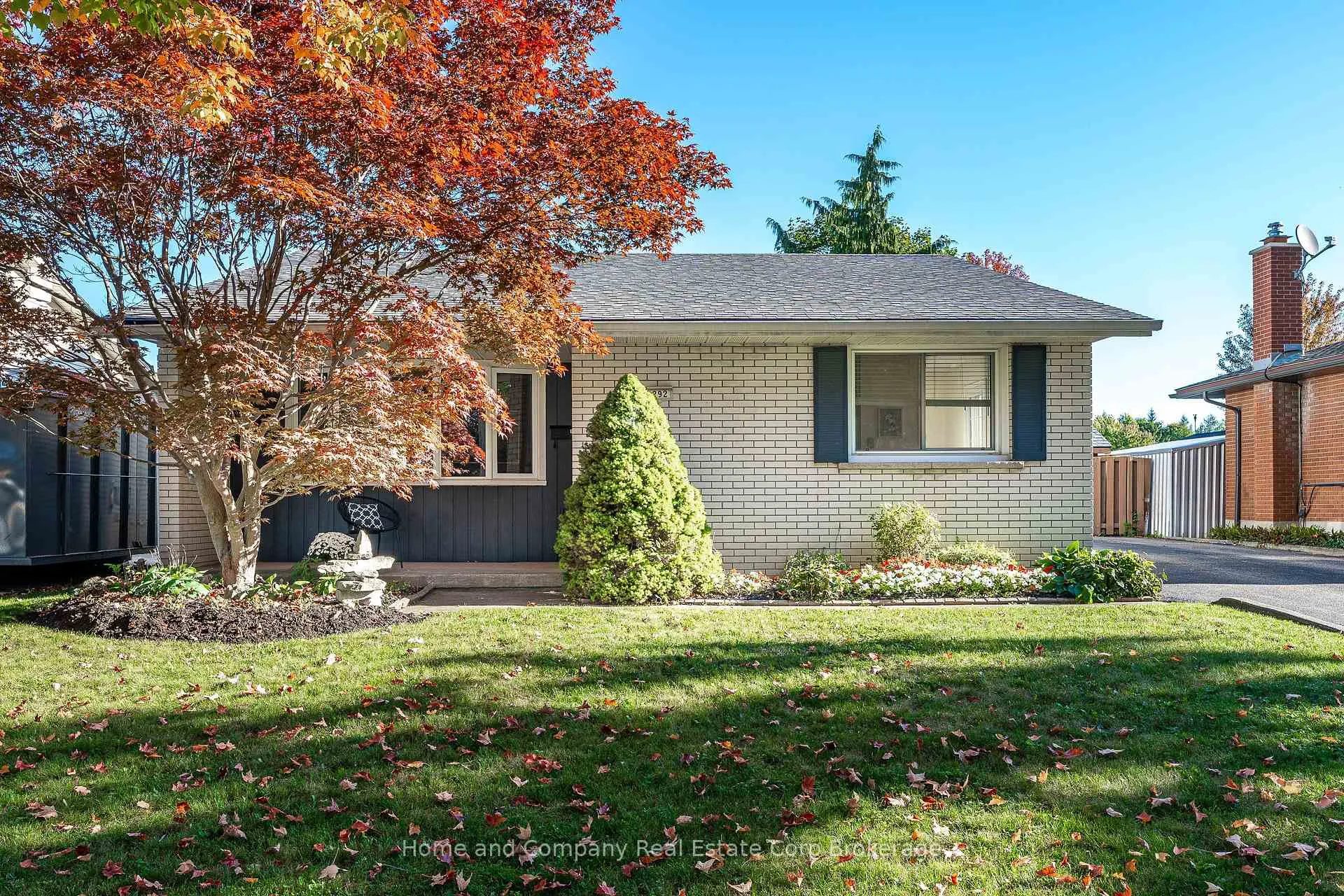 Photo 1 of 292 Redford Crescent, Stratford — HOMEH