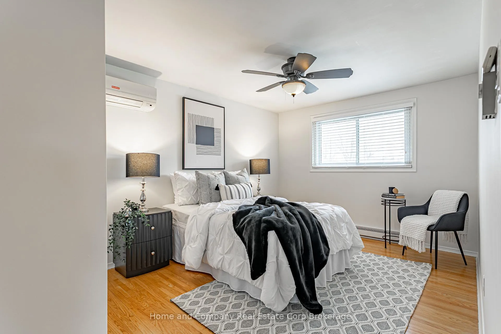 Photo 4 of 292 Redford Crescent, Stratford — HOMEH