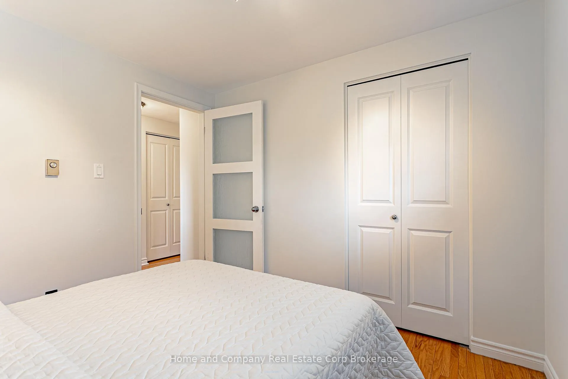 Photo 16 of 292 Redford Crescent, Stratford — HOMEH