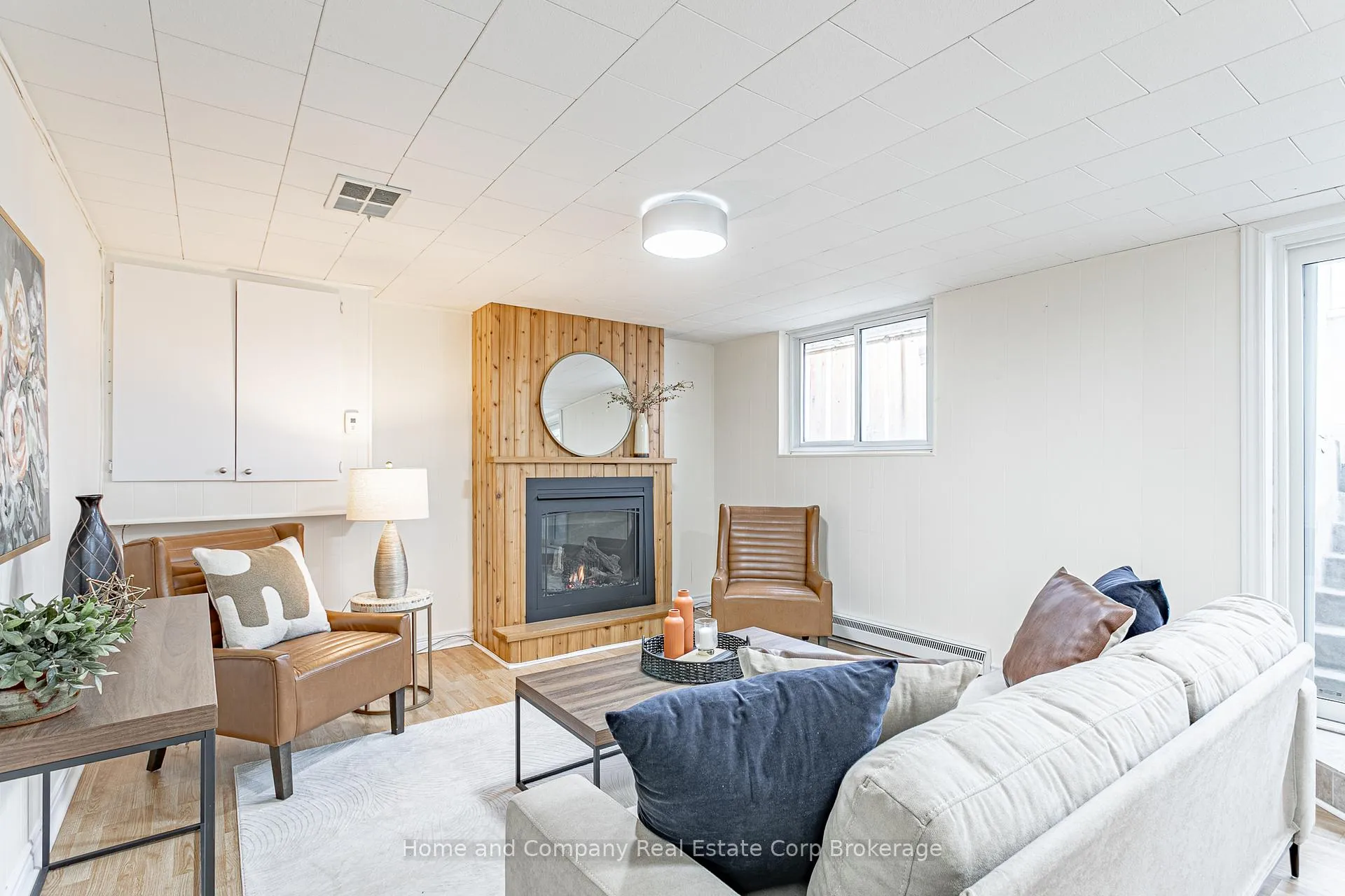 Photo 17 of 292 Redford Crescent, Stratford — HOMEH