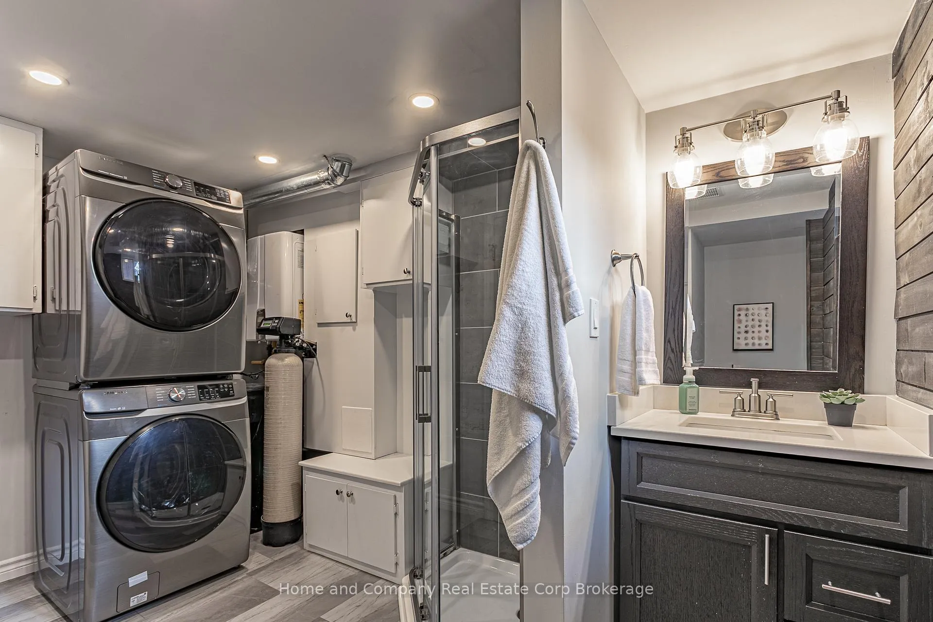 Photo 22 of 292 Redford Crescent, Stratford — HOMEH