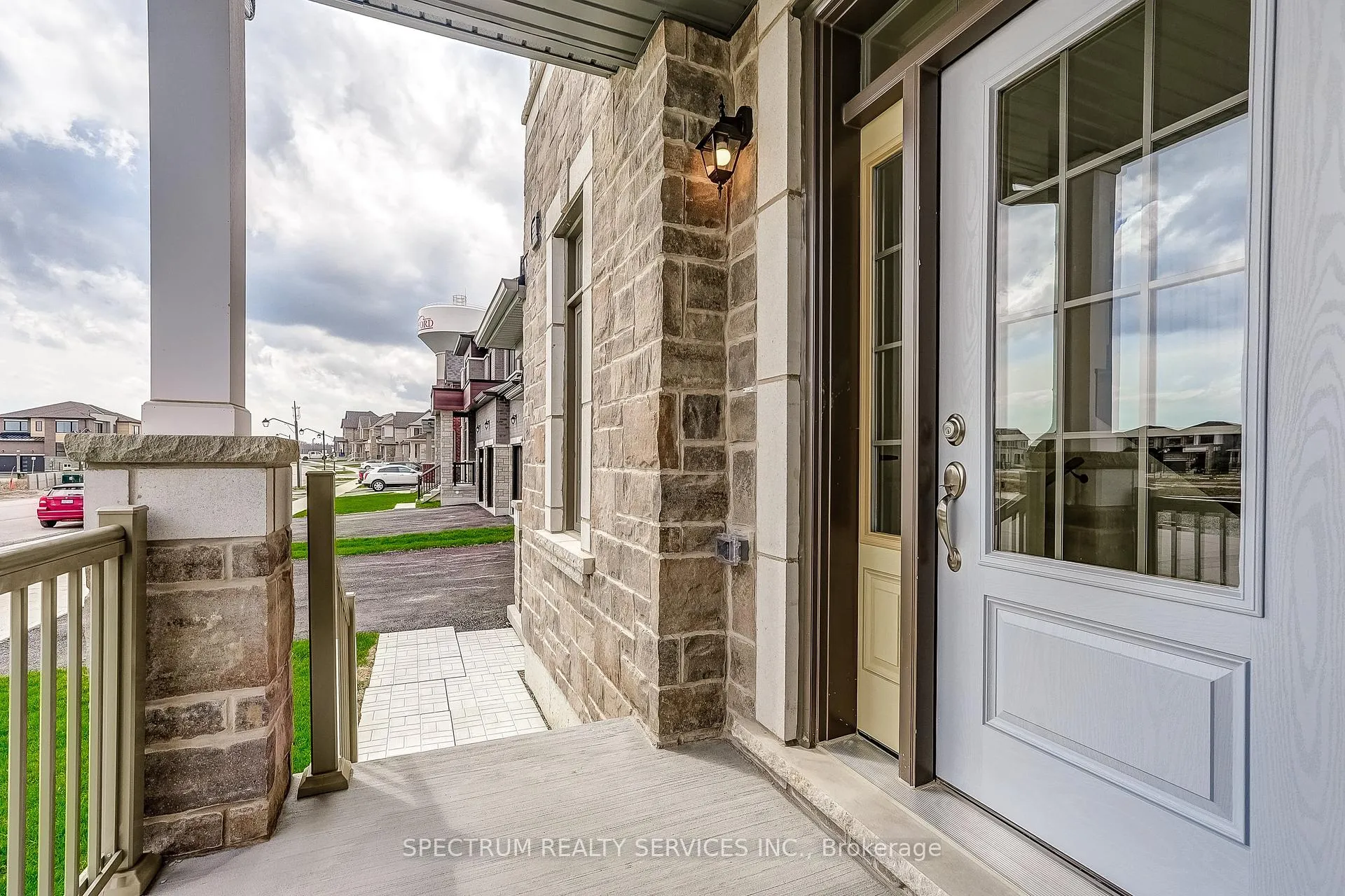 Photo 5 of 74 Strickland Avenue, Brantford — HOMEH