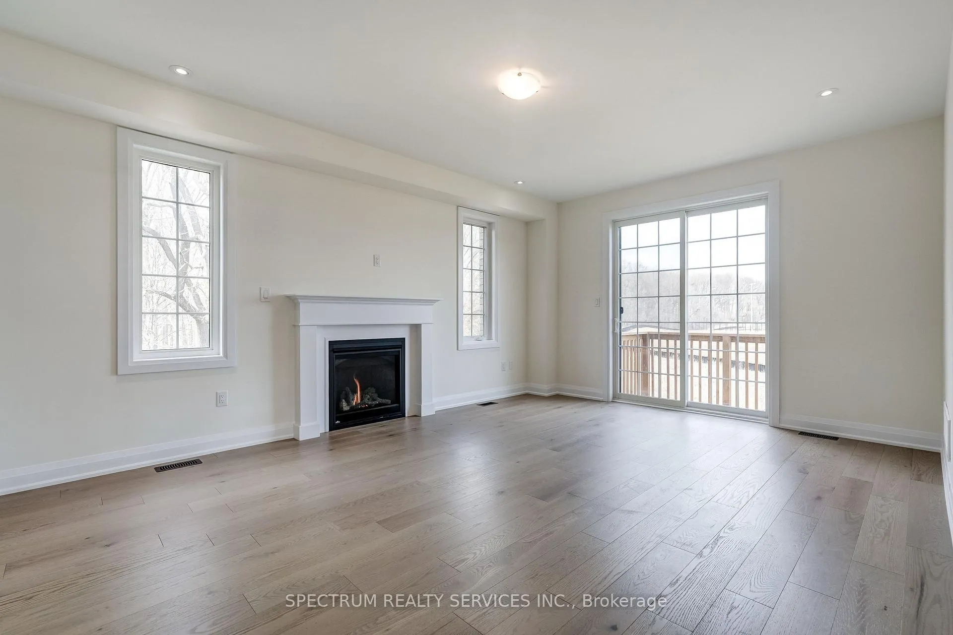 Photo 11 of 74 Strickland Avenue, Brantford — HOMEH